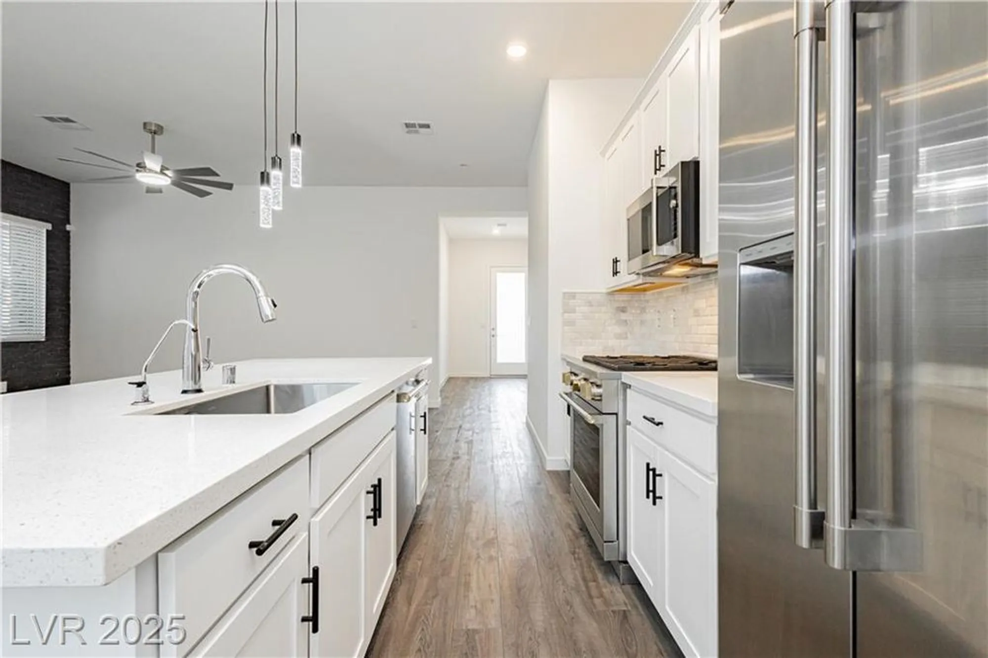 Property Slideshow image 12 of 45 | 901 allister fields ln, Las Vegas, NV, 89138