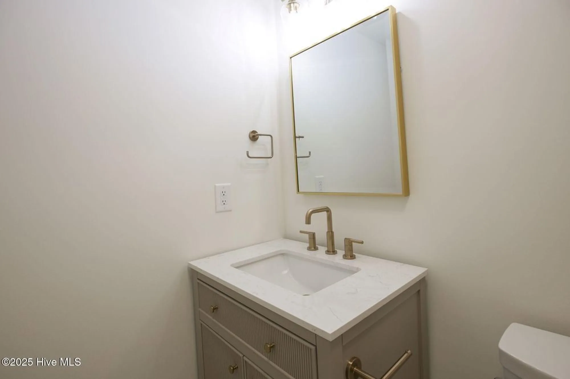 Property Slideshow image 15 of 28 | 317 driftwood cir unit b, Southern Pines, NC, 28387