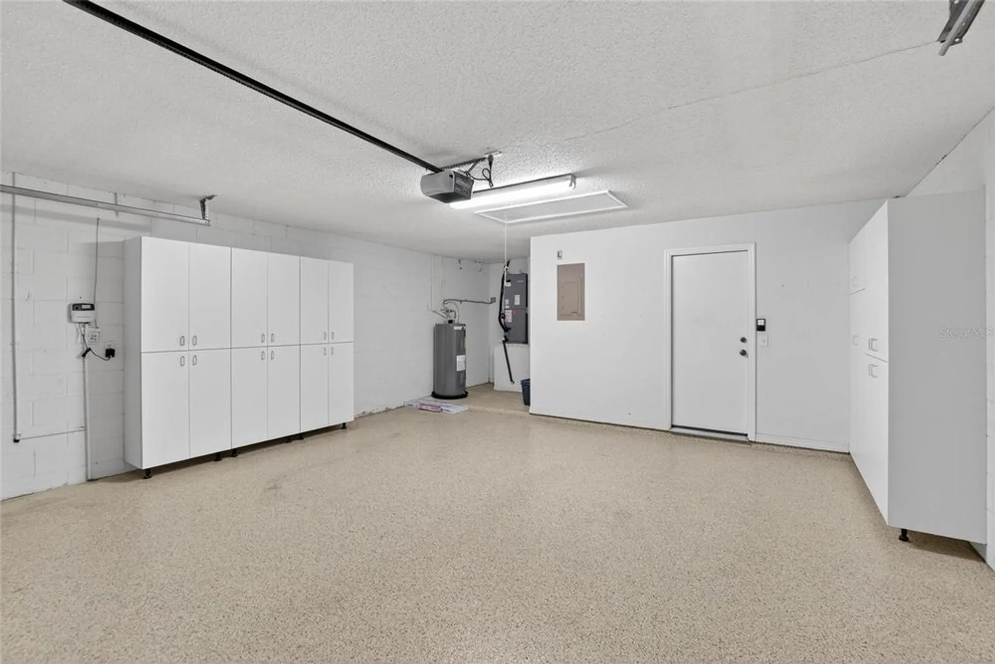 Property Slideshow image 30 of 50 | 331 caloosa palms ct, Sun City Center, FL, 33573