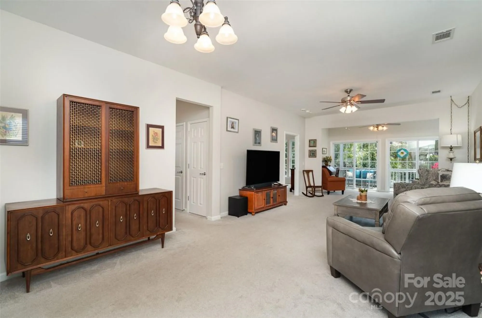 Property Slideshow image 6 of 38 | 4079 murray st, Fort Mill, SC, 29707