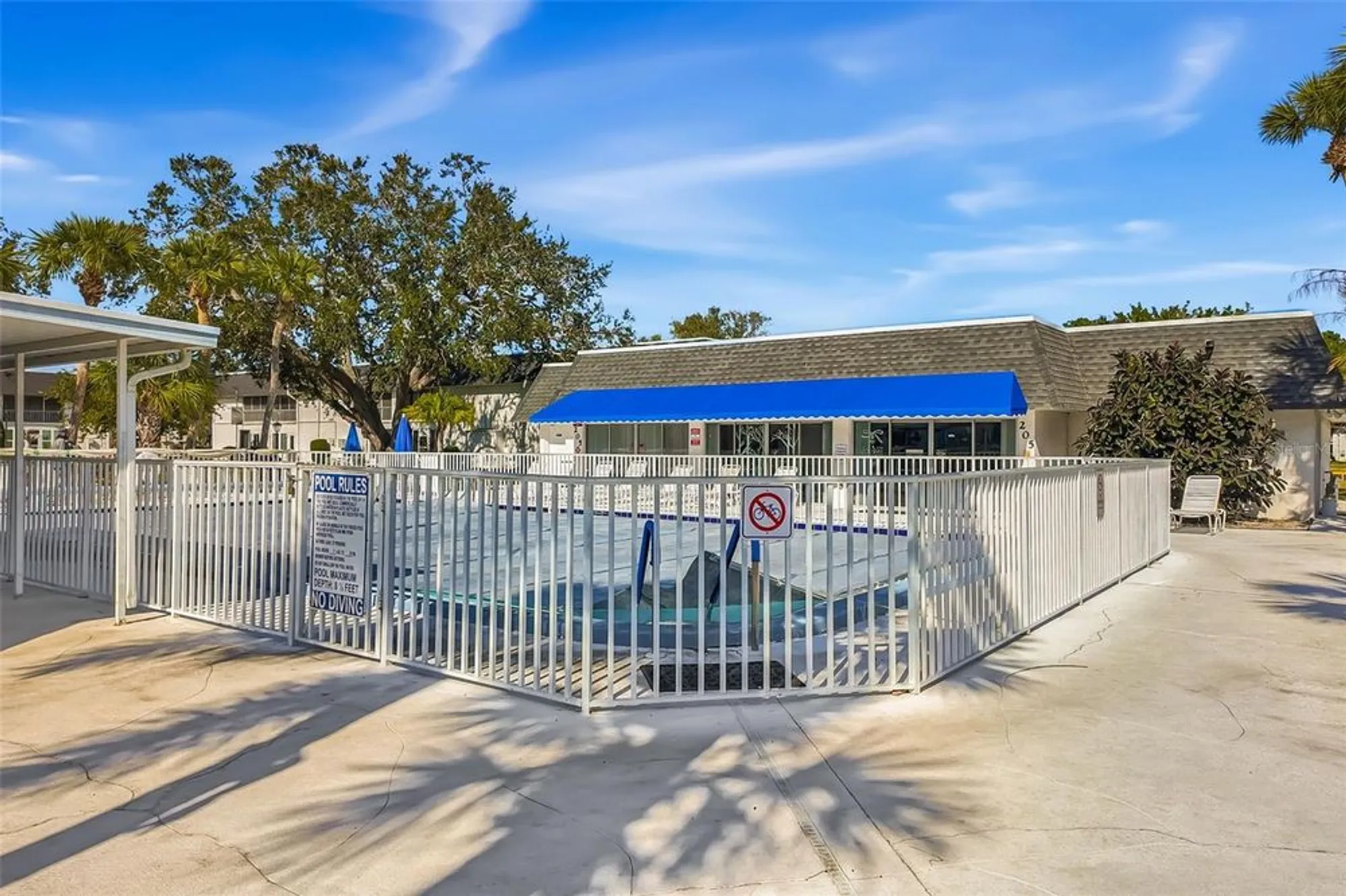 Property Slideshow image 27 of 32 | 202 47th avenue dr 334, Bradenton, FL, 34207