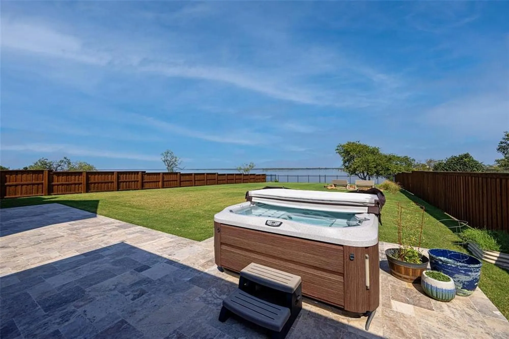 Property Slideshow image 13 of 40 | 7736 castlebridge, The Colony, TX, 75056