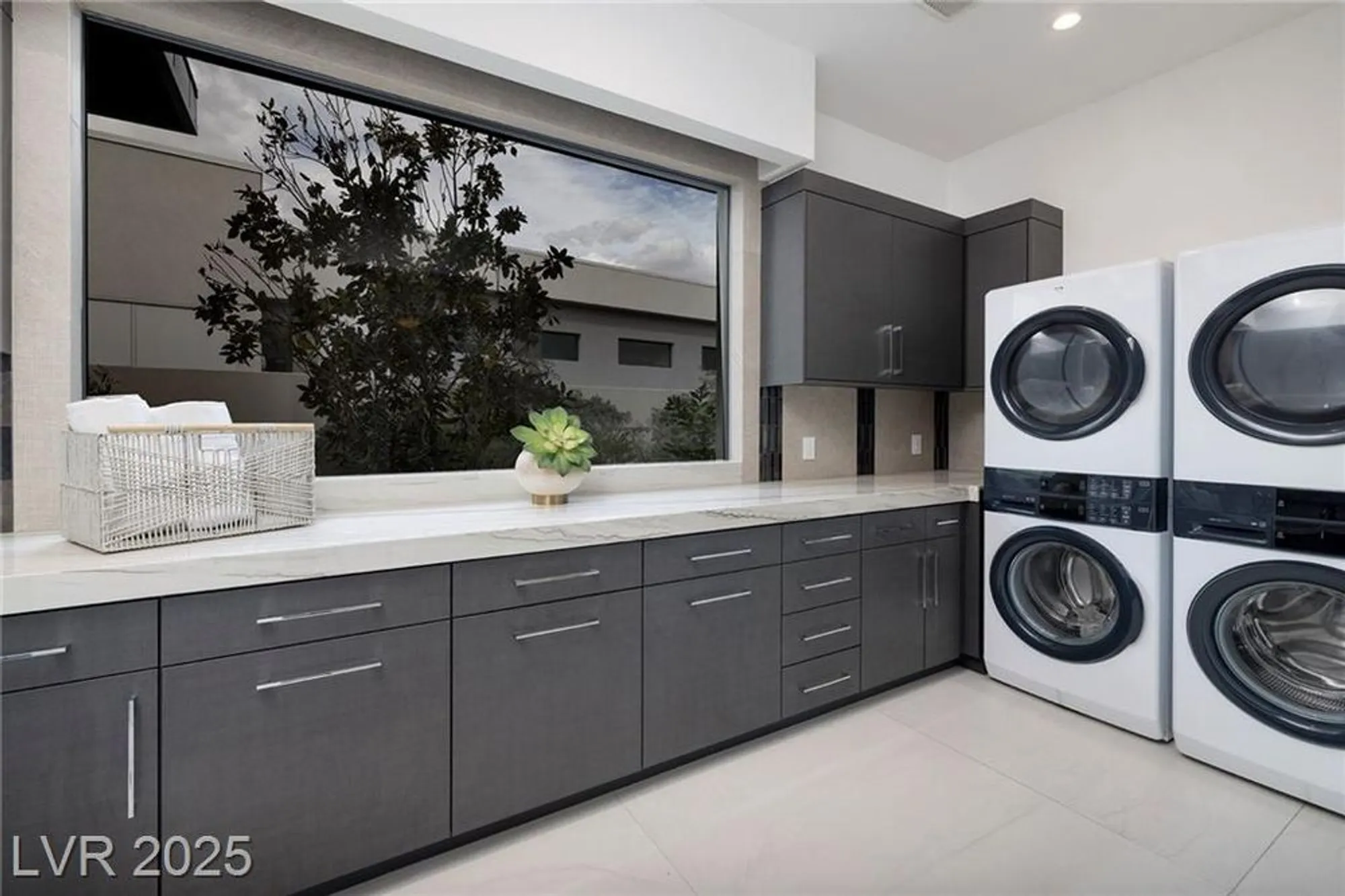 Property Slideshow image 54 of 66 | 12 rainbow point pl, Henderson, NV, 89011