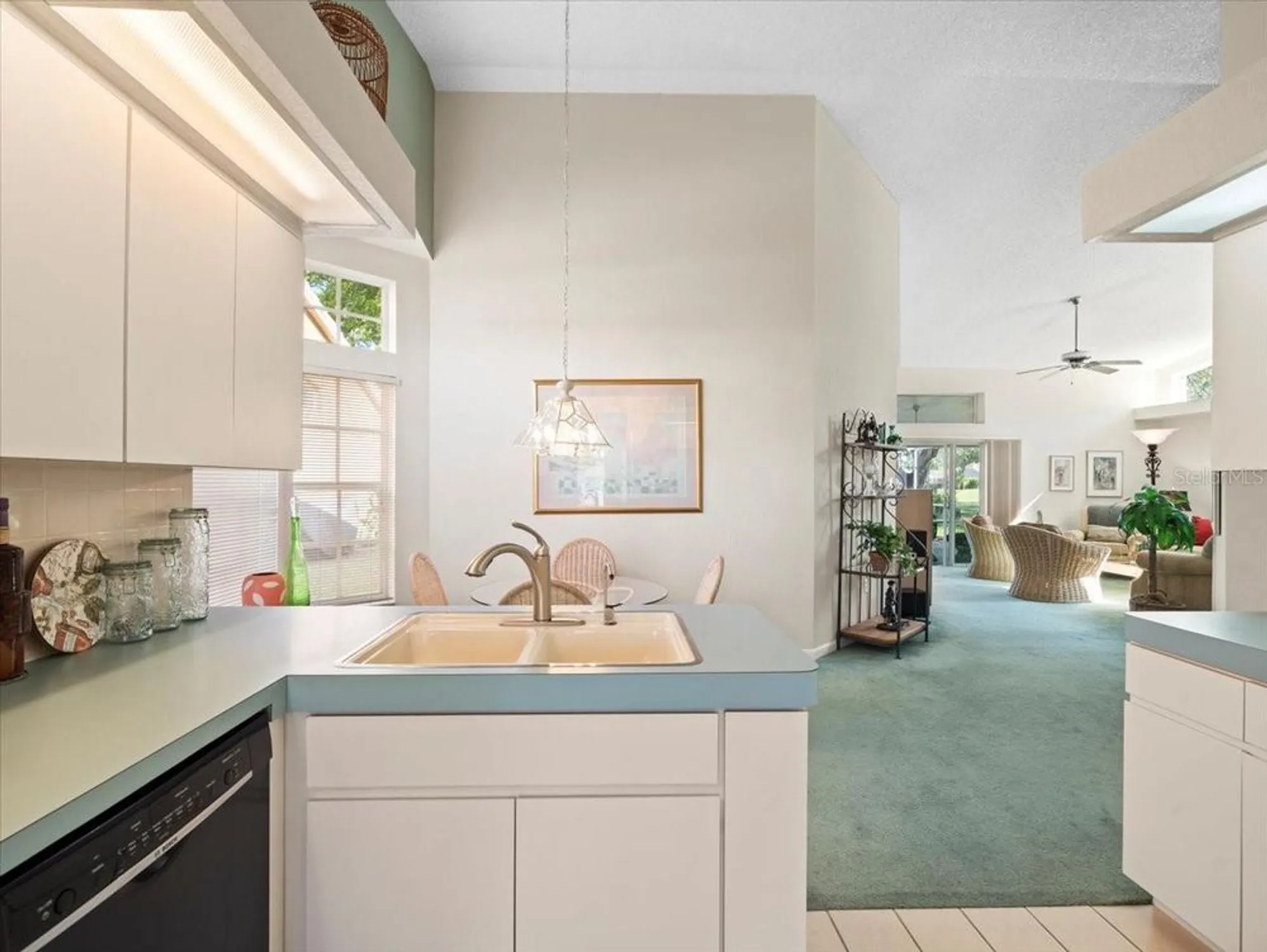 Property Slideshow image 26 of 58 | 9355 french quarters cir, Weeki Wachee, FL, 34613