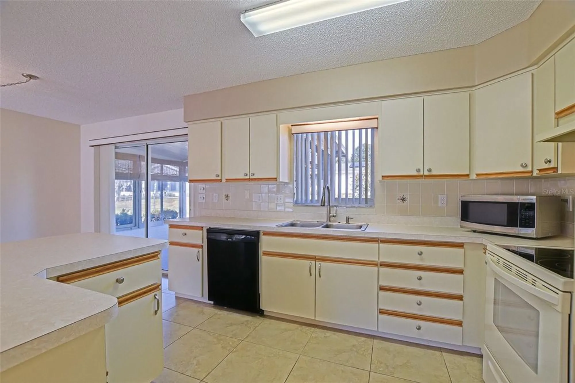 Property Slideshow image 28 of 53 | 9509 se 173rd ln, Summerfield, FL, 34491