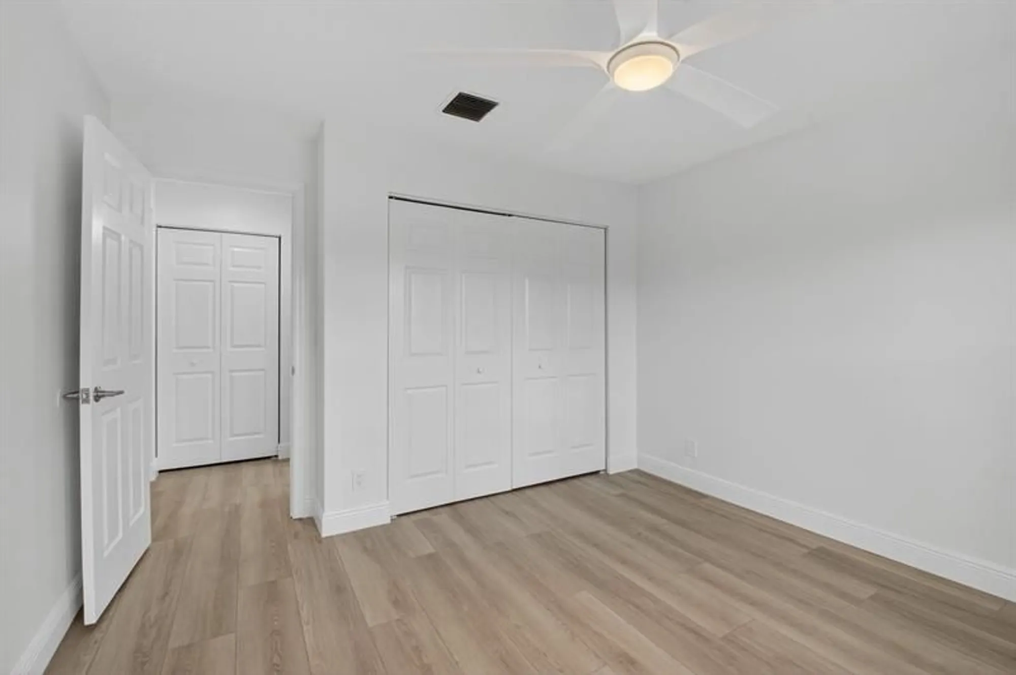 Property Slideshow image 30 of 62 | 5891 royal isles blvd, Boynton Beach, FL, 33437