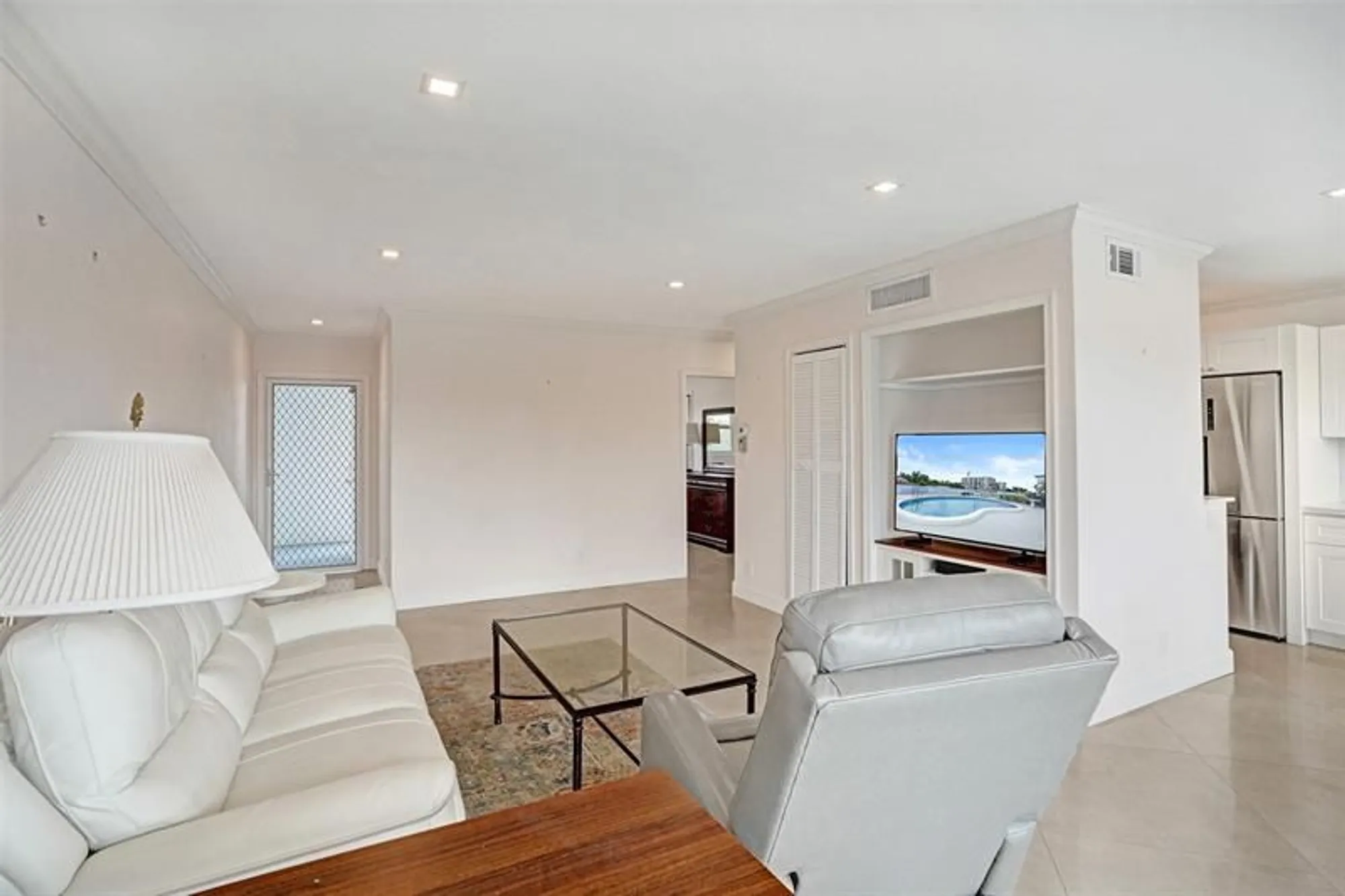 Property Slideshow image 19 of 49 | 1001 n riverside dr 304, Pompano Beach, FL, 33062