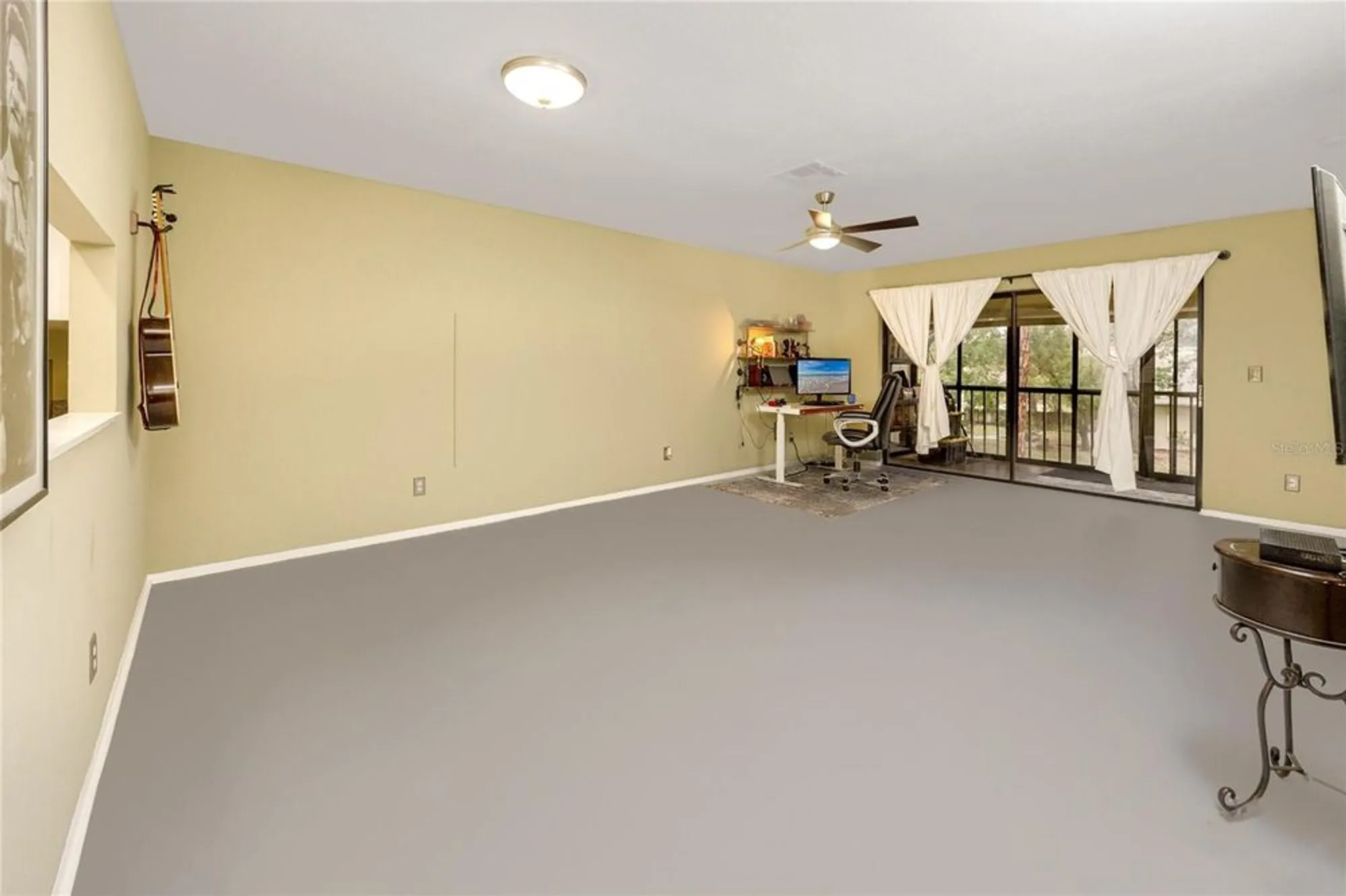 Property Slideshow image 19 of 47 | 2561 royal pines cir # 14h, Clearwater, FL, 33763