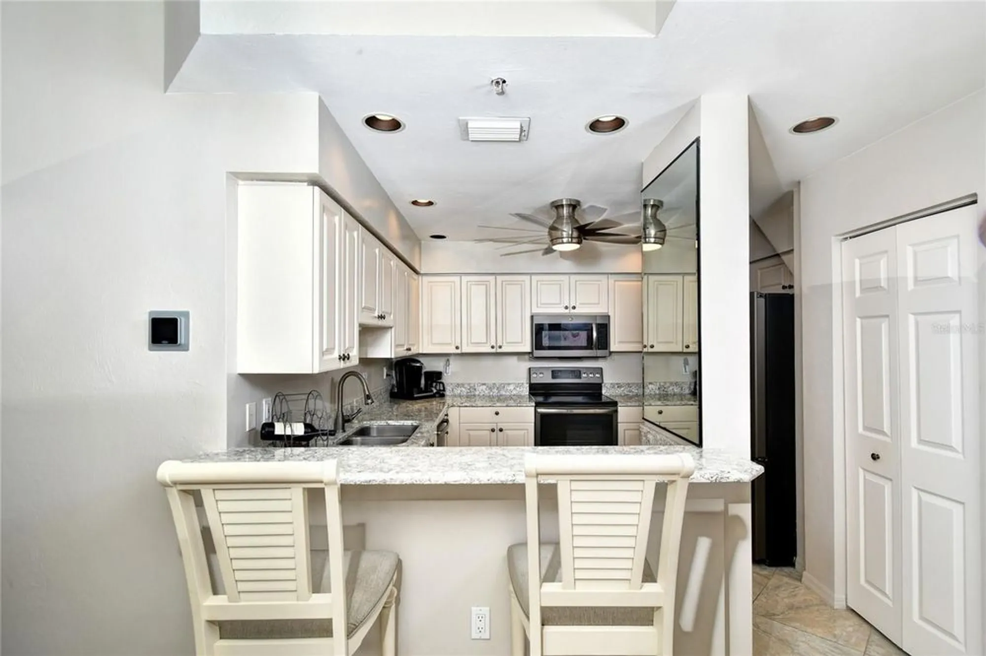 Property Slideshow image 5 of 37 | 2060 matecumbe key rd 2102, Punta Gorda, FL, 33955