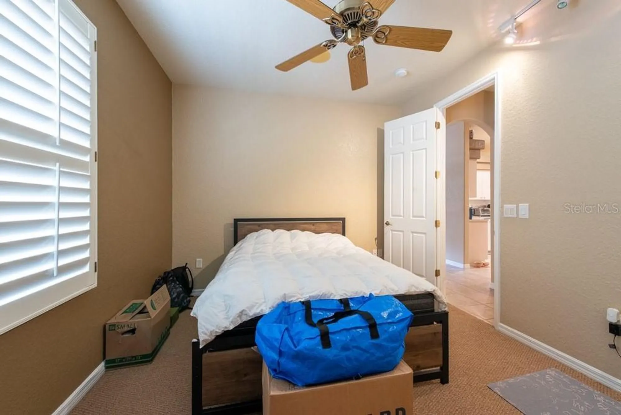 Property Slideshow image 23 of 47 | 5664 legend hills ln, Spring Hill, FL, 34609