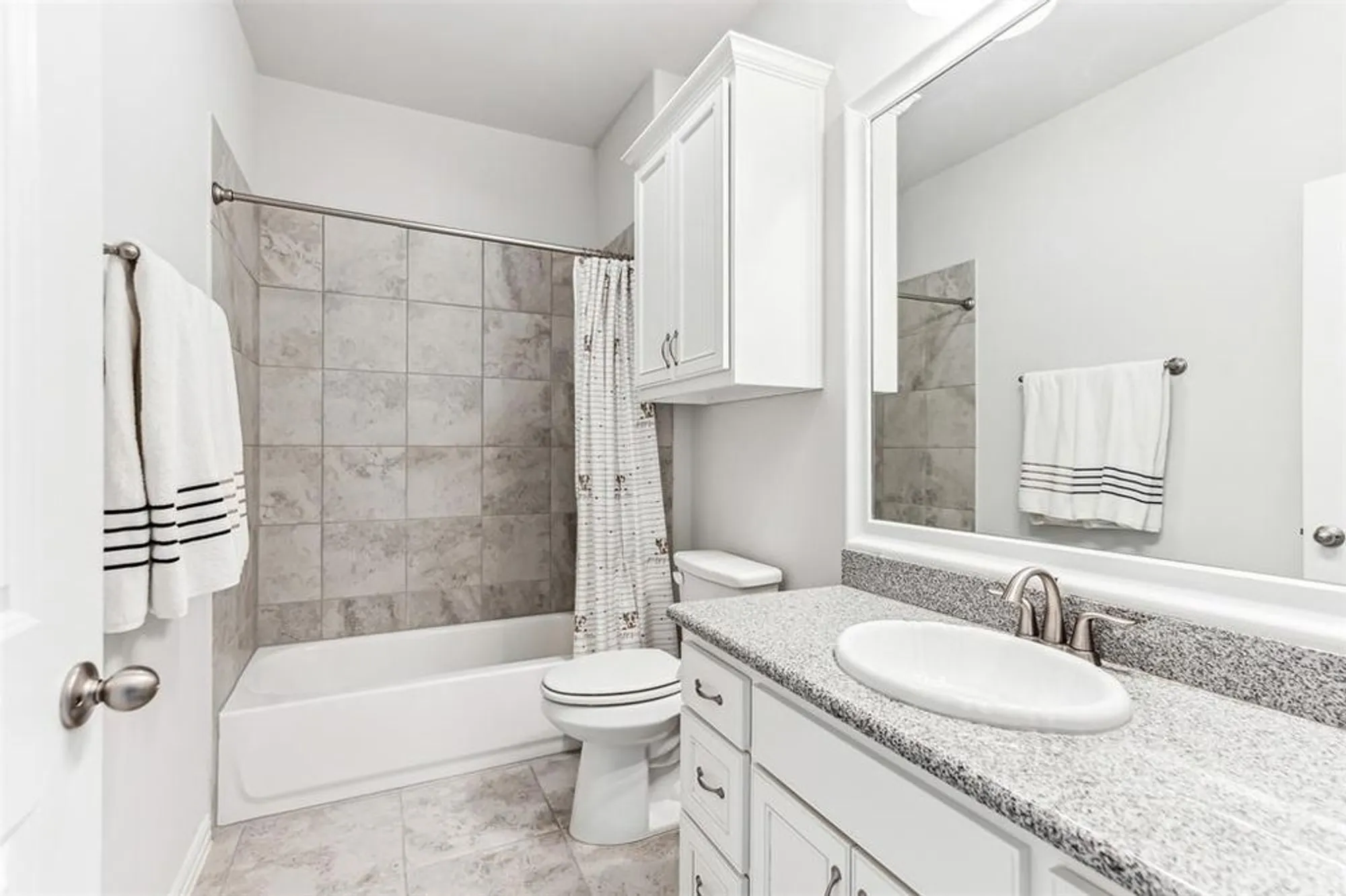 Property Slideshow image 16 of 40 | 2115 ladera way 2115, Mansfield, TX, 76063
