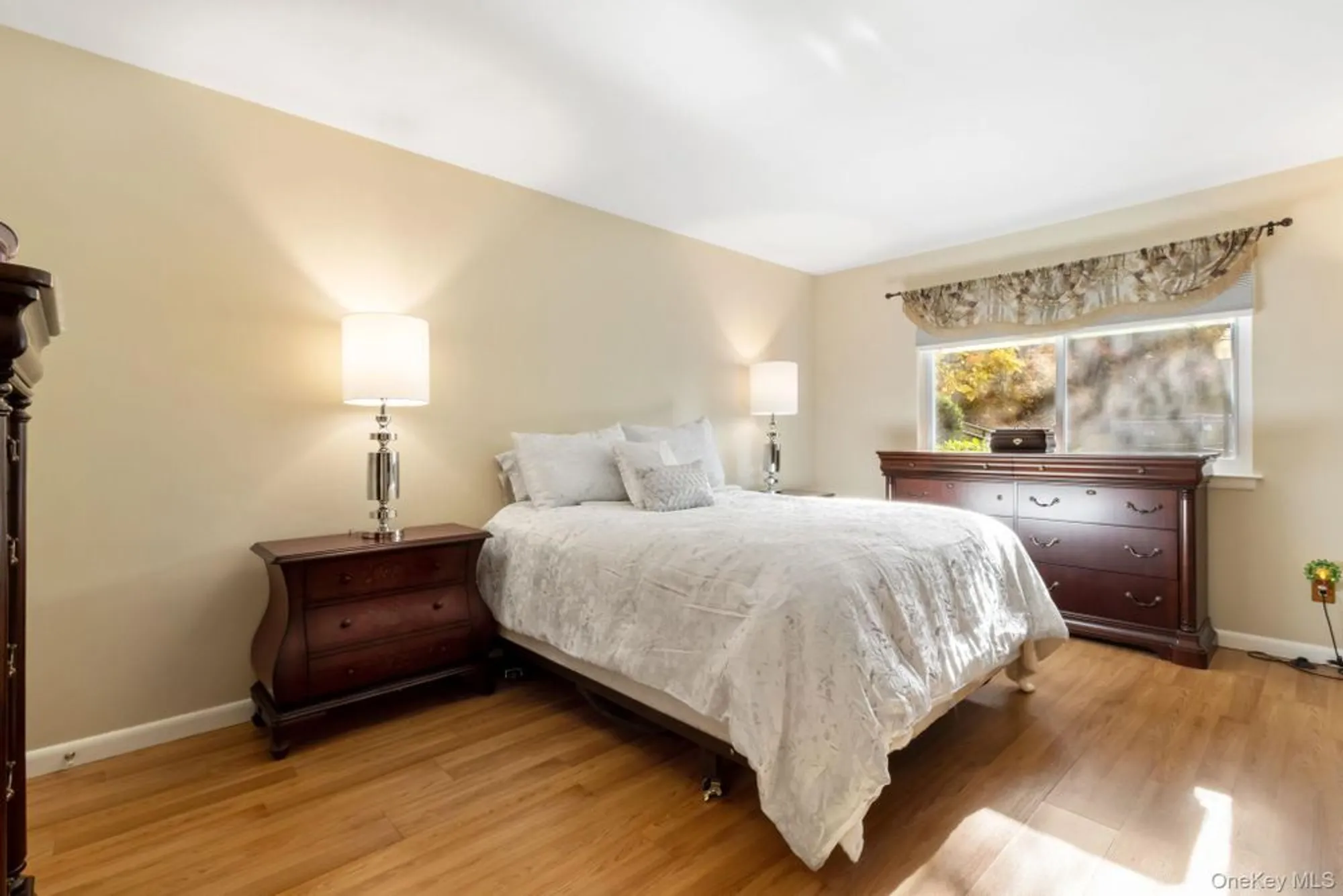 Property Slideshow image 16 of 28 | 148 flintlock way d, Yorktown Heights, NY, 10598