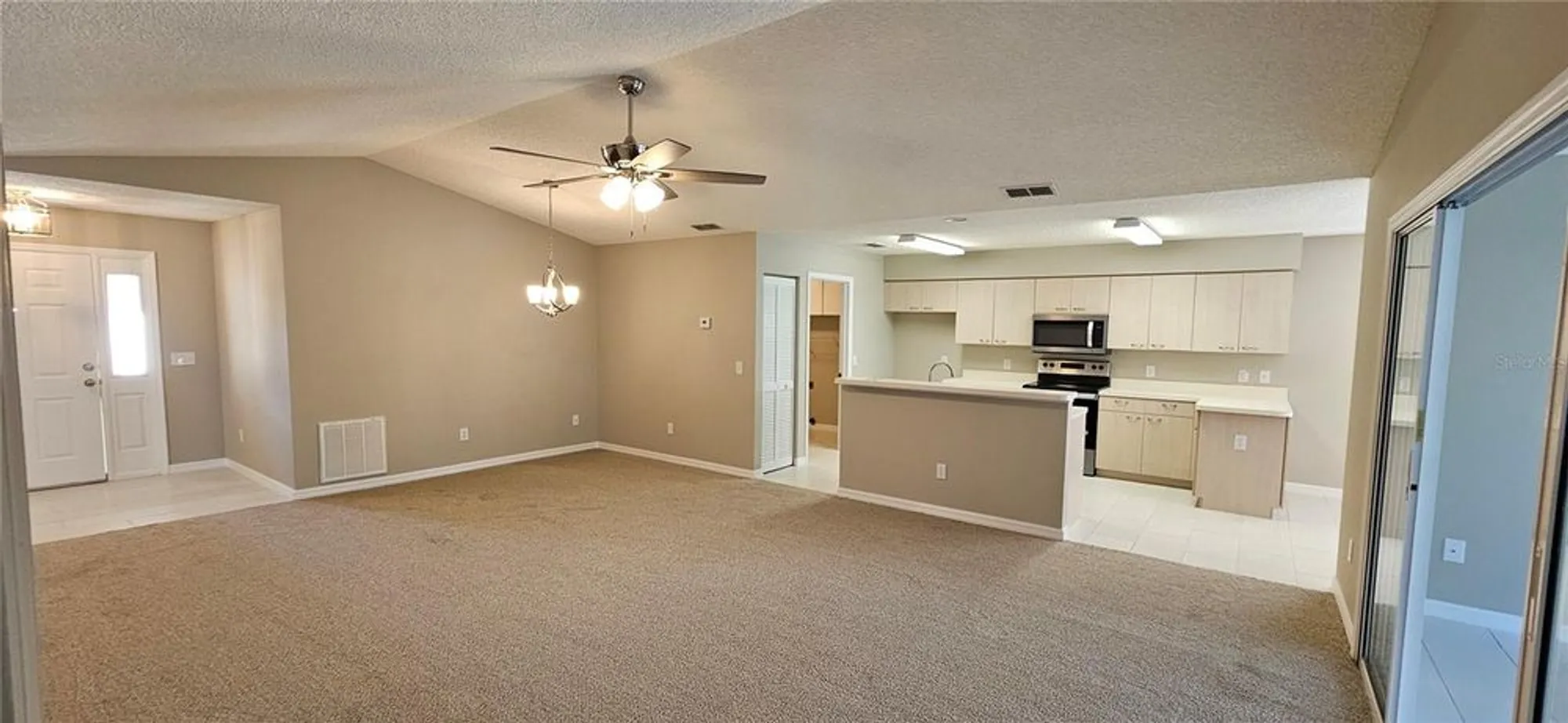 Property Slideshow image 4 of 27 | 32712 timberwood dr, Leesburg, FL, 34748