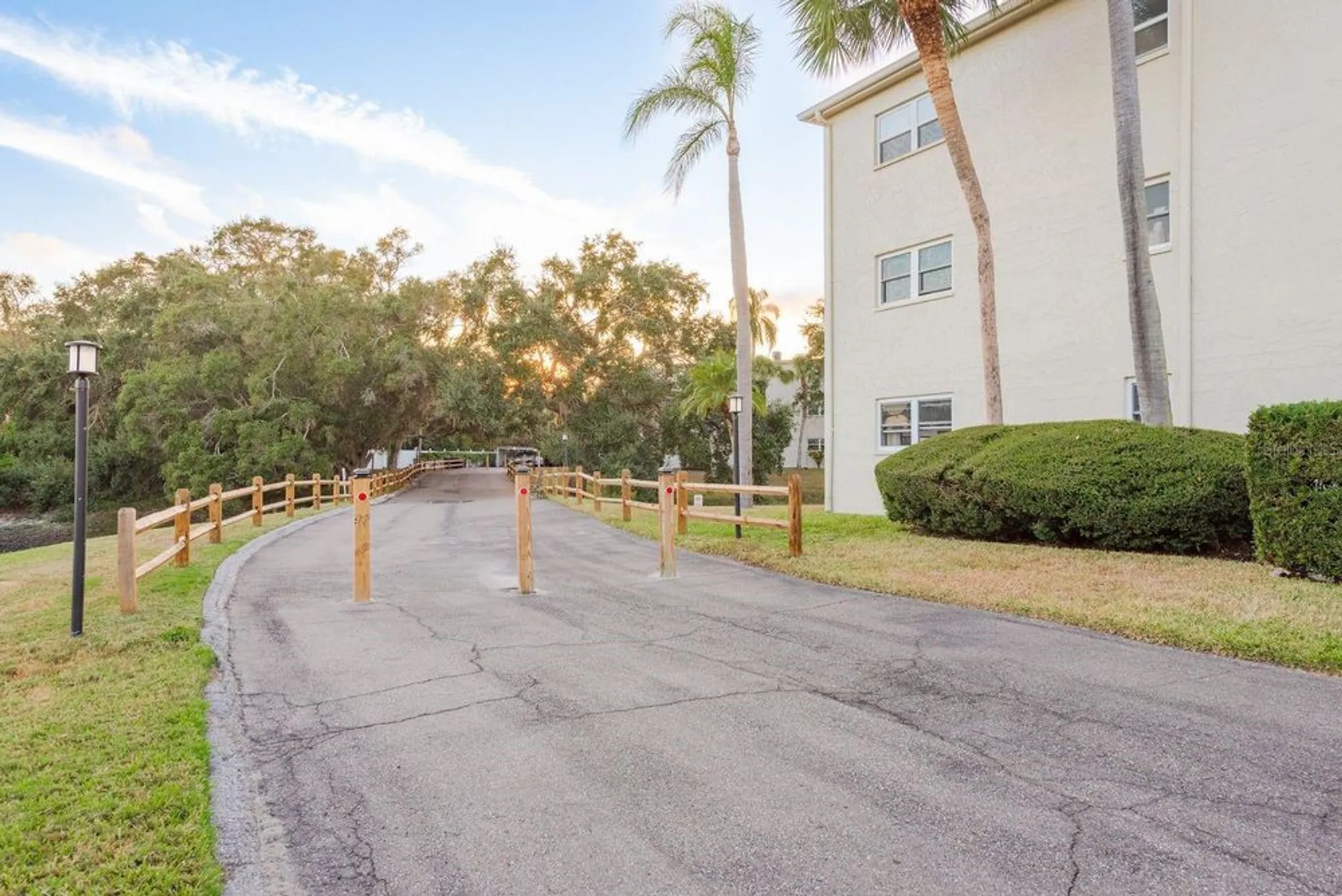 Property Slideshow image 23 of 27 | 952 virginia st 105, Dunedin, FL, 34698