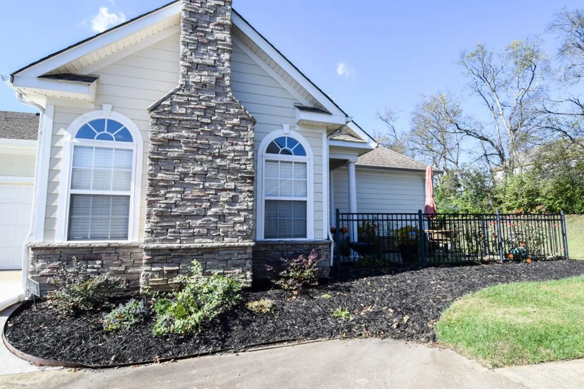 Property Slideshow image 3 of 55 | 825 browns ln, Gallatin, TN, 37066