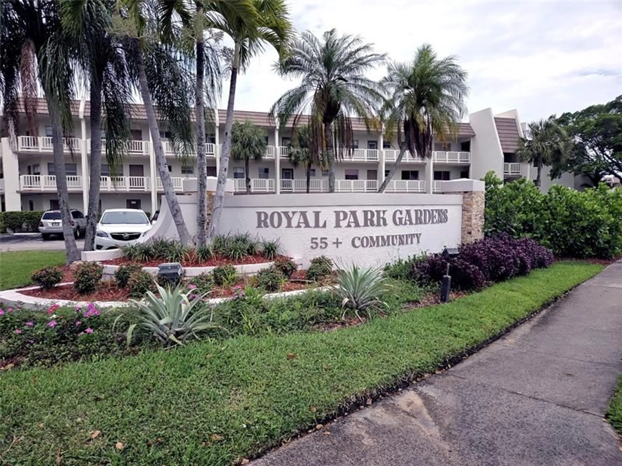 Property Slideshow image 1 of 21 | 6700 royal palm blvd 102d, Margate, FL, 33063