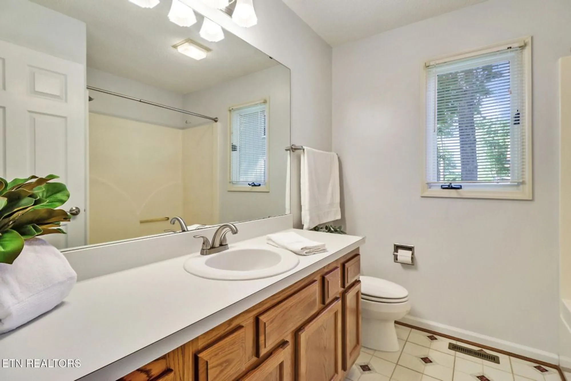 Property Slideshow image 32 of 45 | 116 rolling green dr, Crossville, TN, 38558