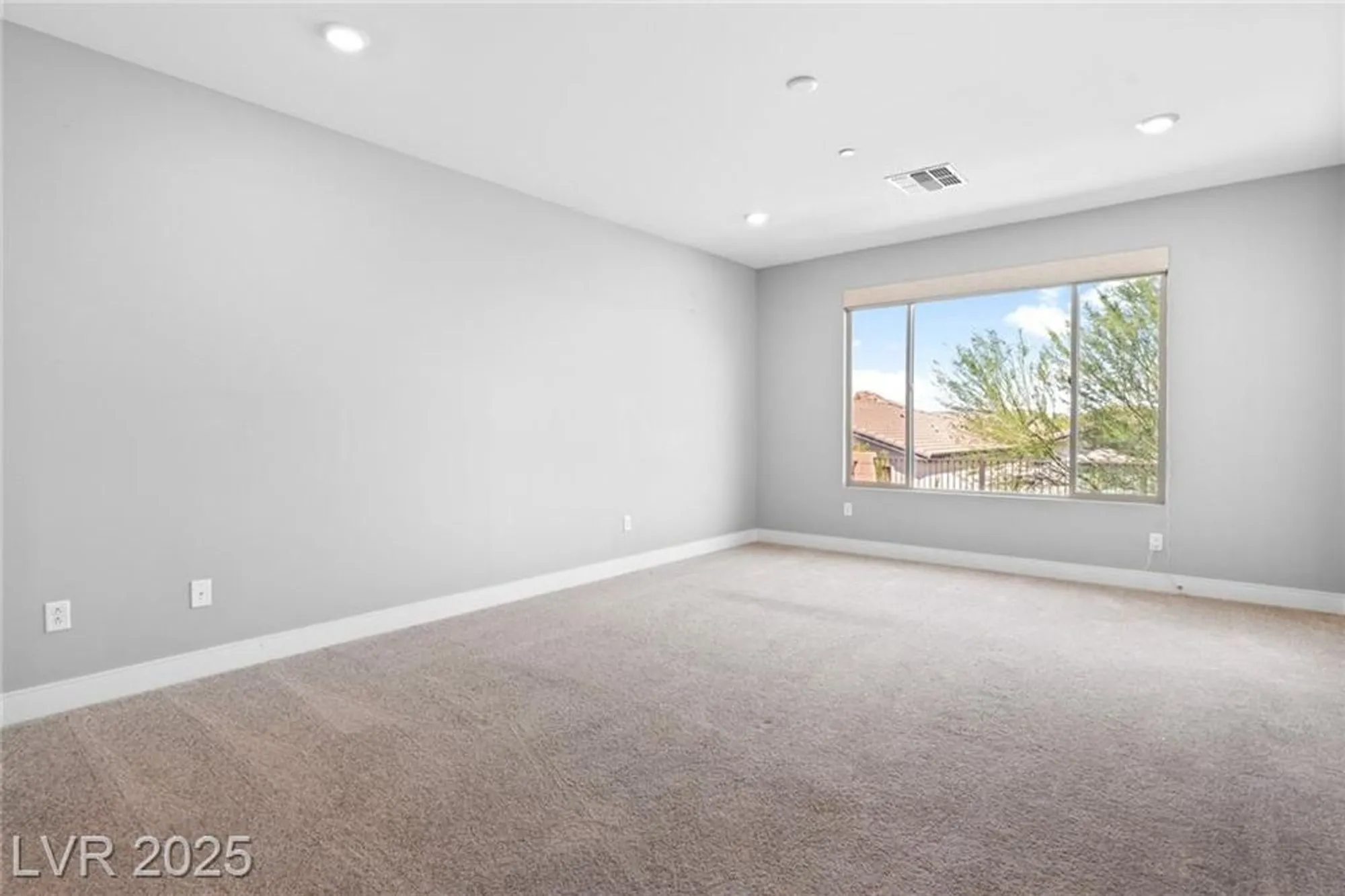 Property Slideshow image 21 of 43 | 18 sun mirage ave, Henderson, NV, 89011