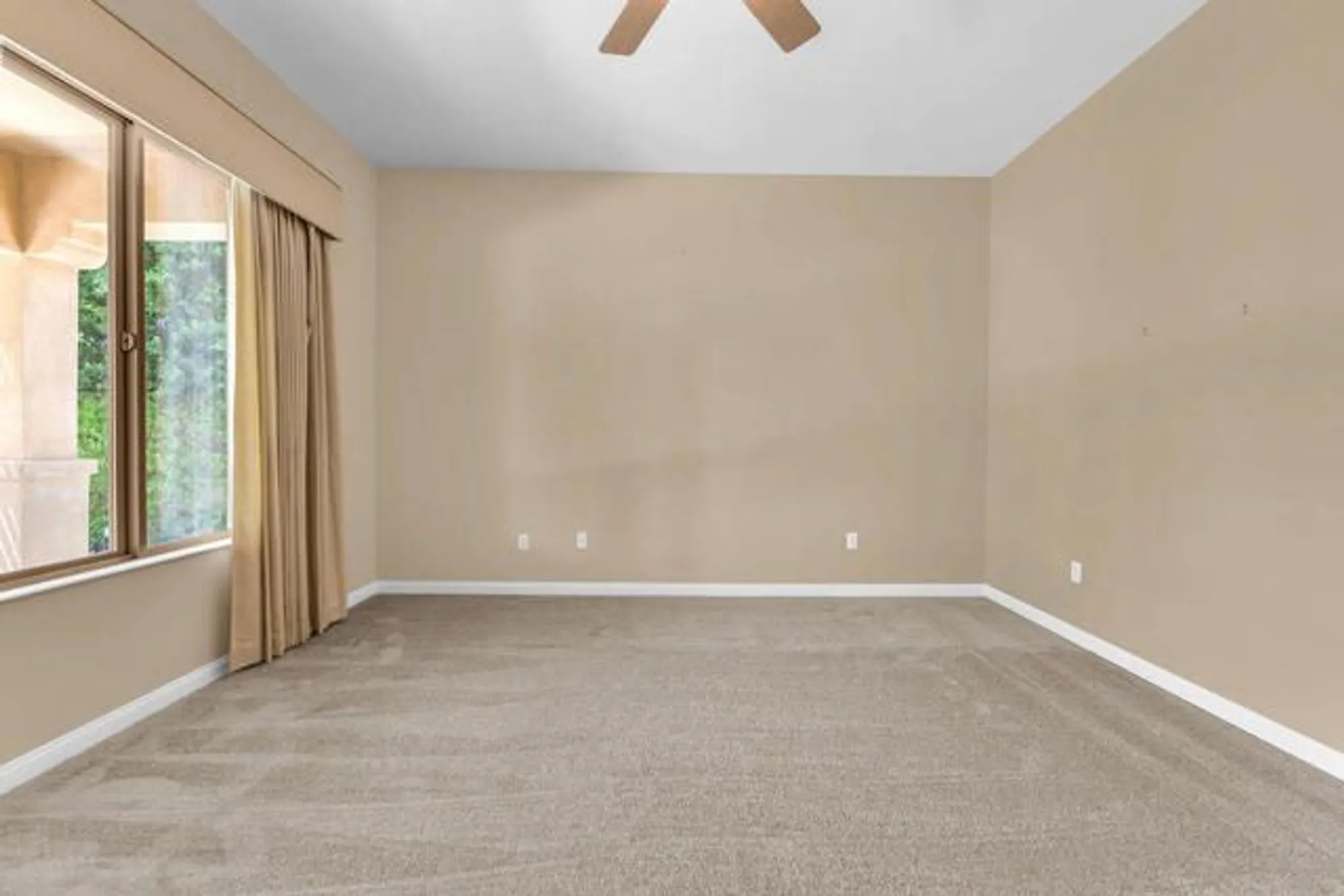 Property Slideshow image 20 of 47 | 81183 avenida tres lagunas, Indio, CA, 92203