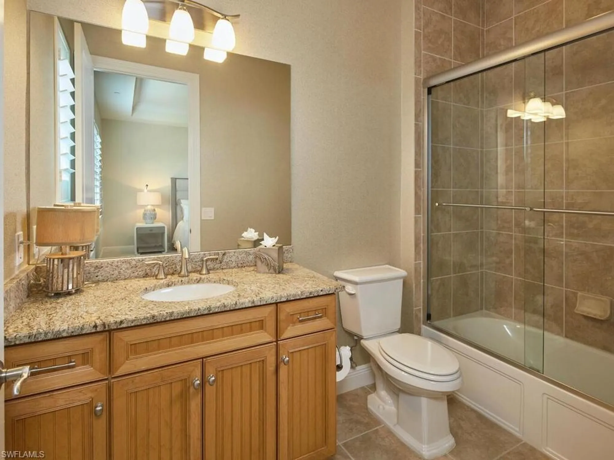 Property Slideshow image 14 of 31 | 4701 via del corso ln 401, Bonita Springs, FL, 34134