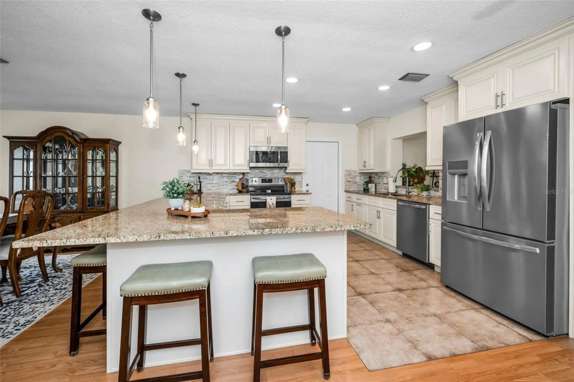 Property Slideshow image 14 of 70 | 921 anchorage ln, Palm Harbor, FL, 34685