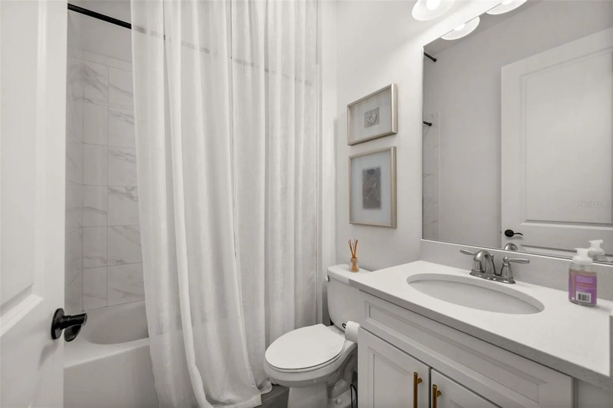 Property Slideshow image 19 of 50 | 6266 mesa gln, Bradenton, FL, 34203