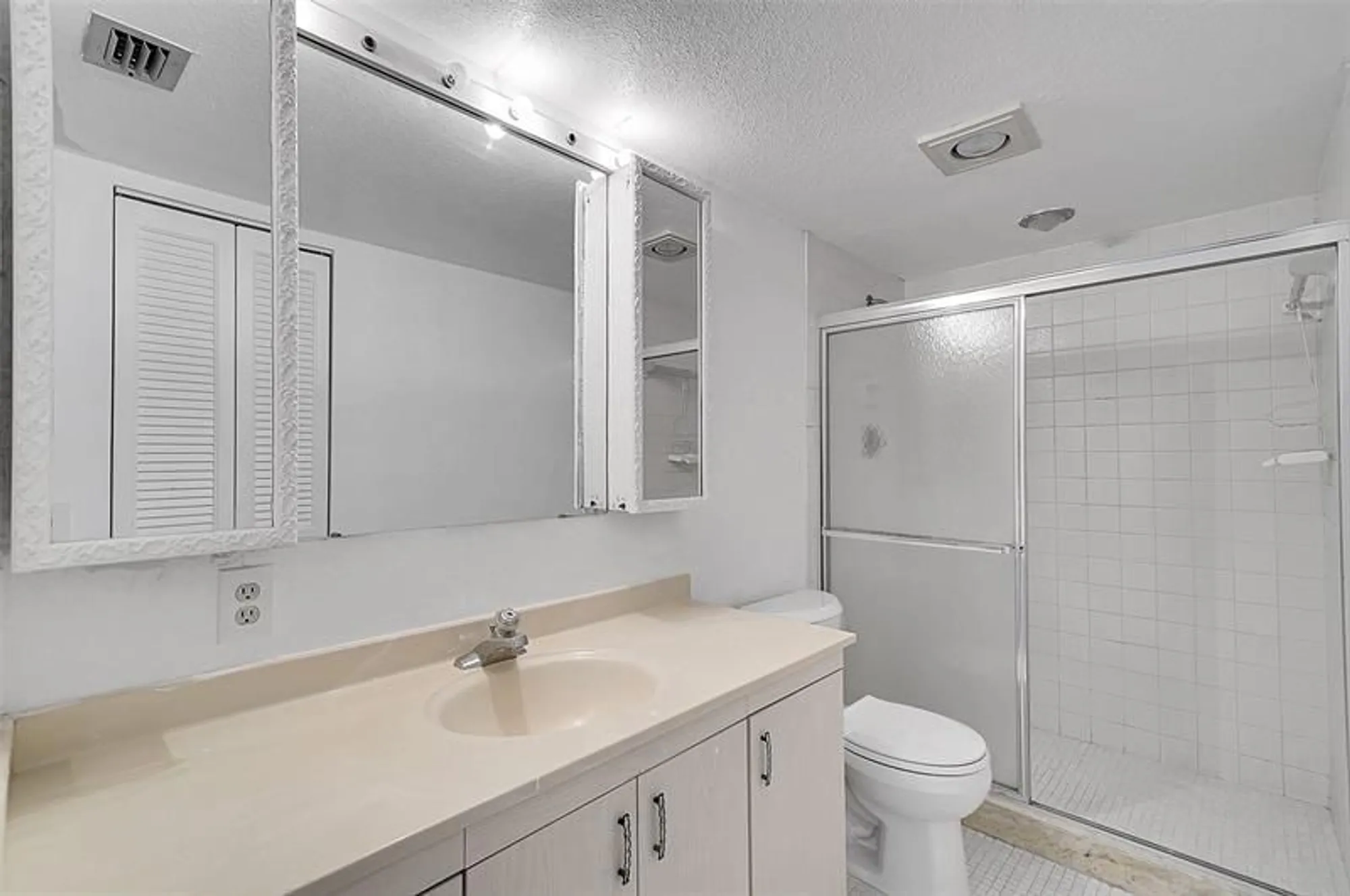 Property Slideshow image 18 of 32 | 2504 antigua ter h2, Coconut Creek, FL, 33066
