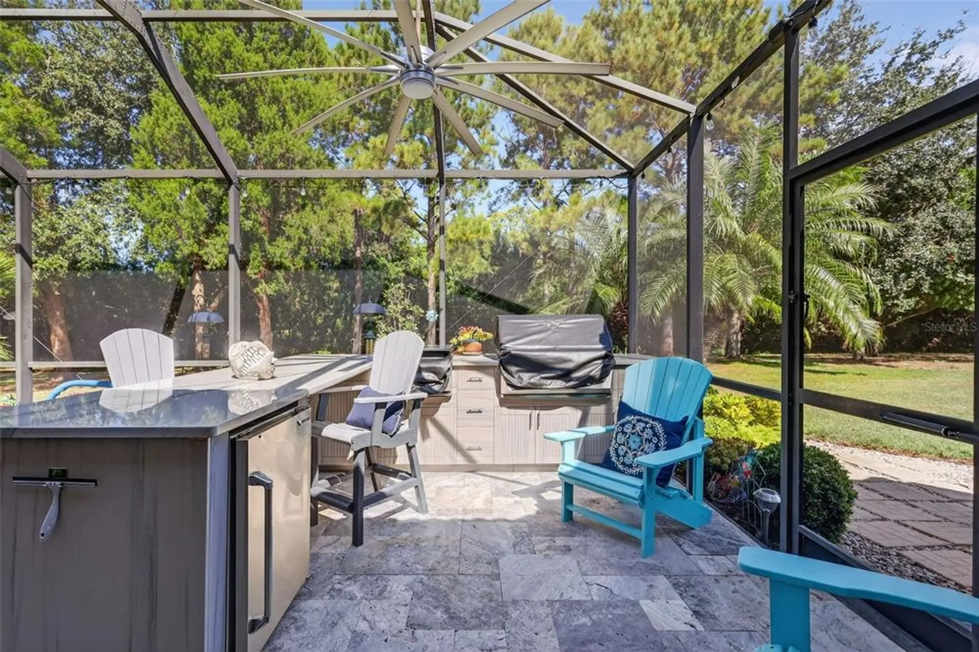 Property Slideshow image 11 of 54 | 145 silver falls dr, Apollo Beach, FL, 33572