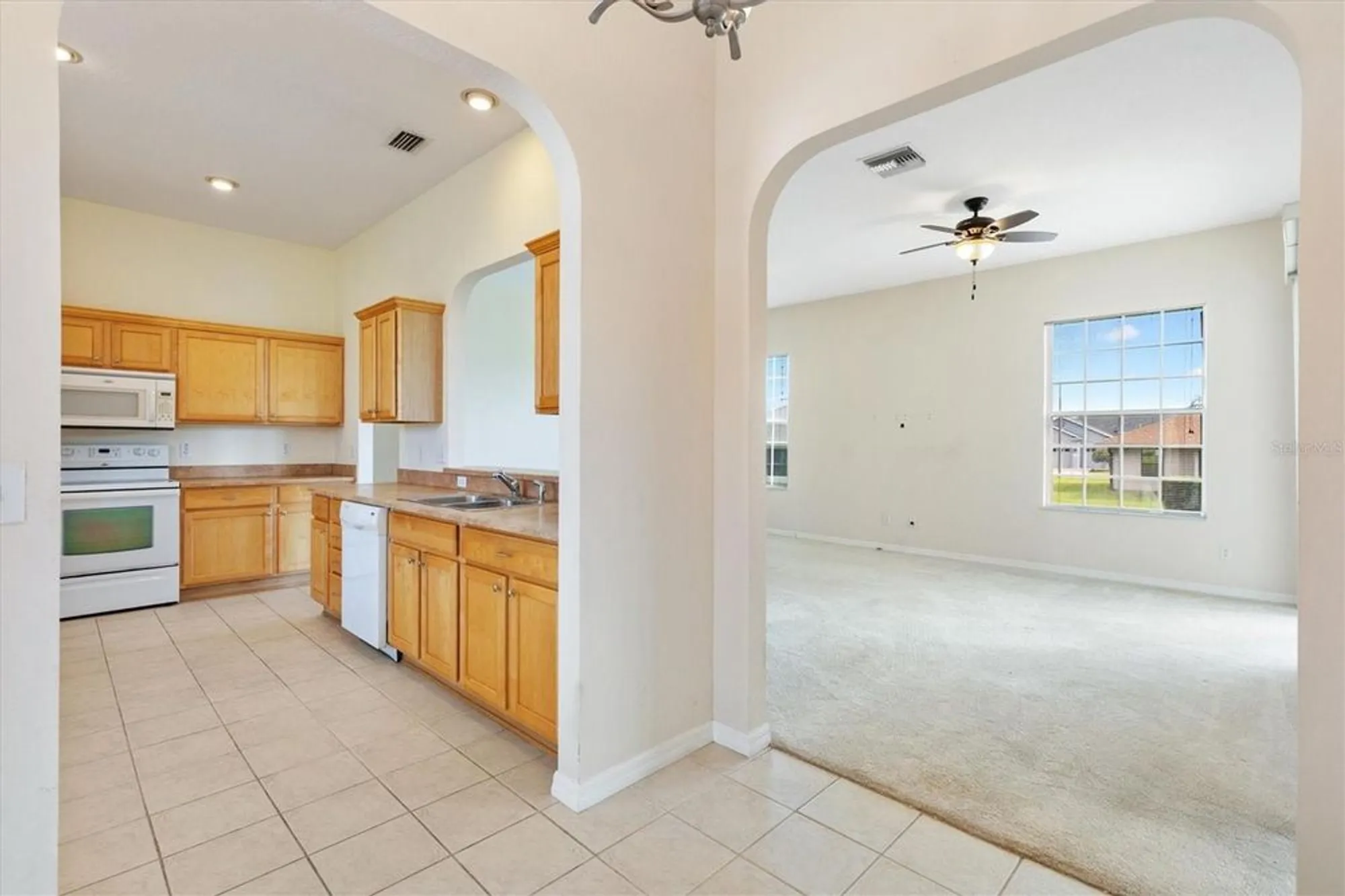 Property Slideshow image 8 of 35 | 12205 se 173rd pl, Summerfield, FL, 34491