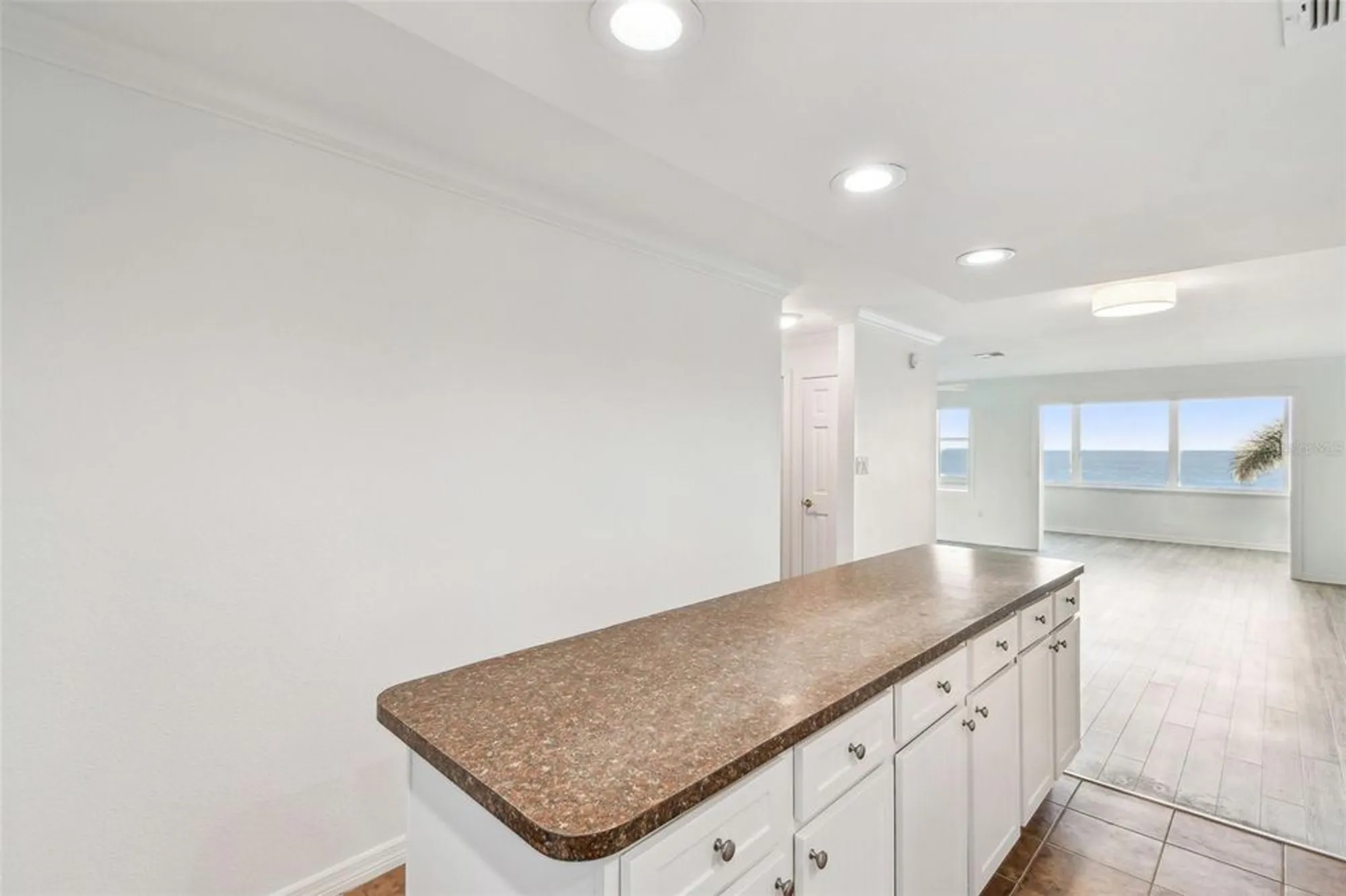 Property Slideshow image 7 of 71 | 5 gateshead dr 203, Dunedin, FL, 34698