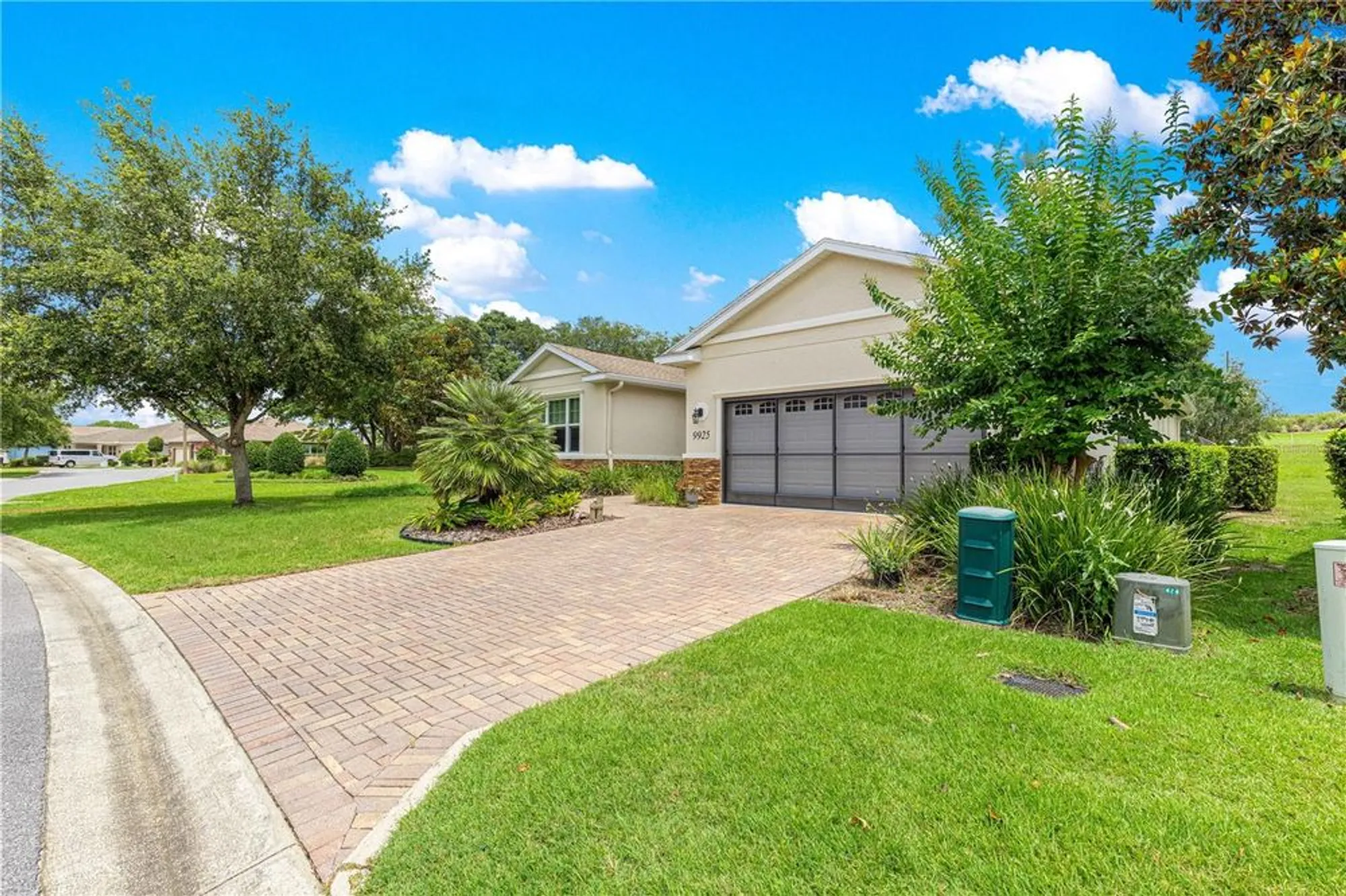 Property Slideshow image 5 of 62 | 9925 sw 95th loop, Ocala, FL, 34481