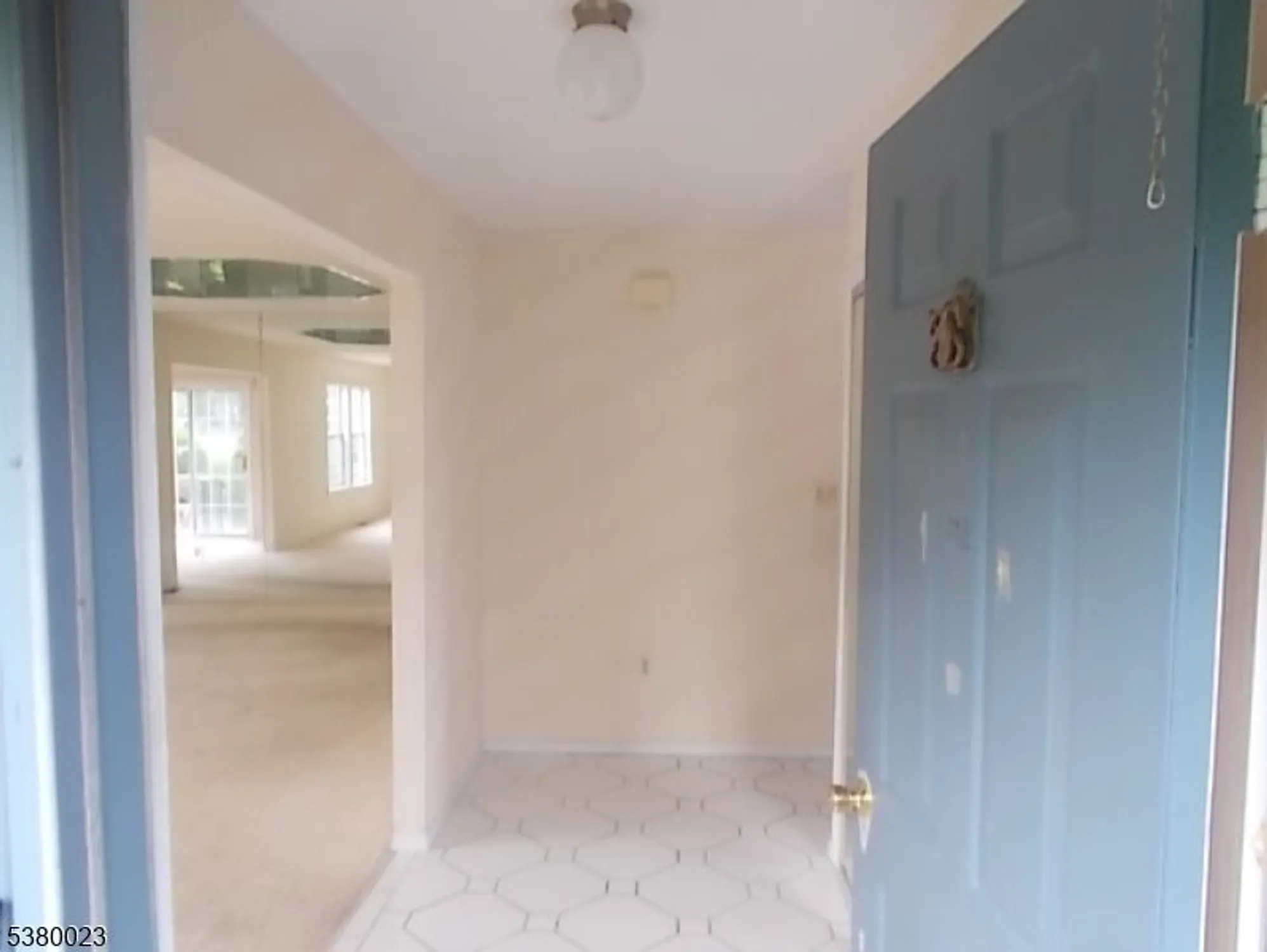 Property Slideshow image 3 of 10 | 29 hillsborough dr, Monroe Twp, NJ, 08831