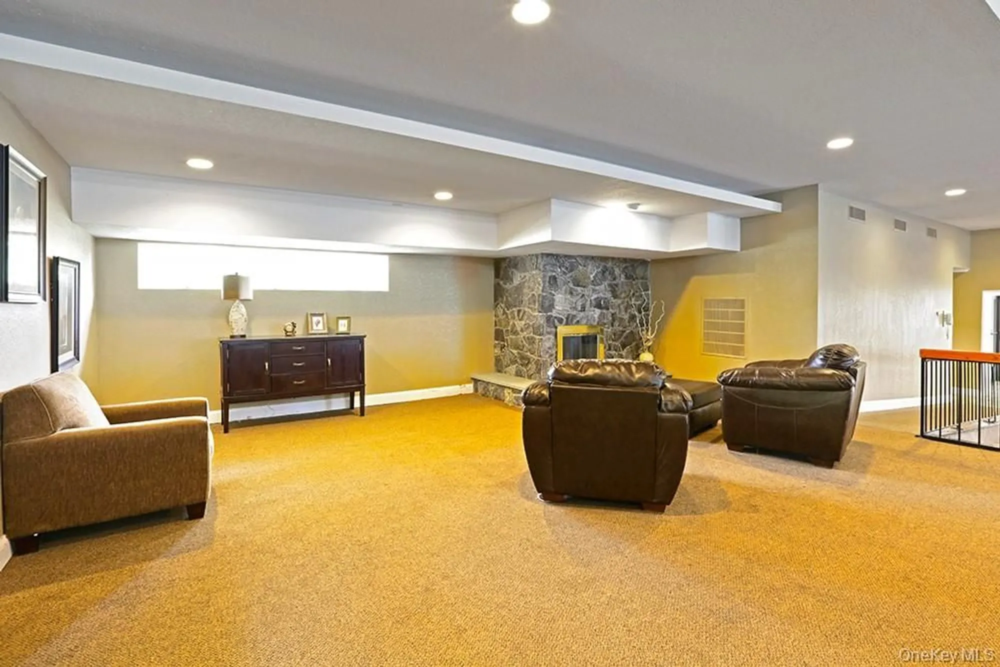 Property Slideshow image 17 of 25 | 19 dogwood ln, Manorville, NY, 11949