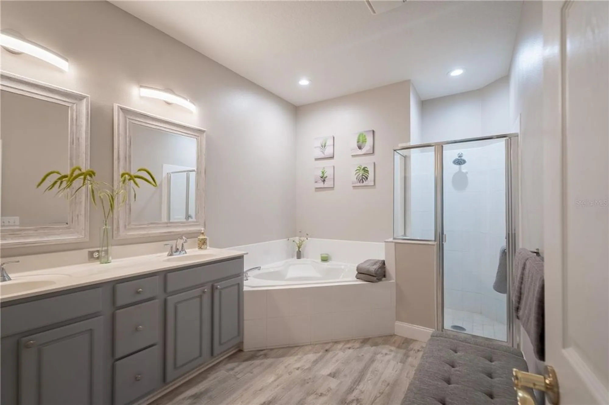 Property Slideshow image 13 of 40 | 4355 kariba lake ter, Sarasota, FL, 34243