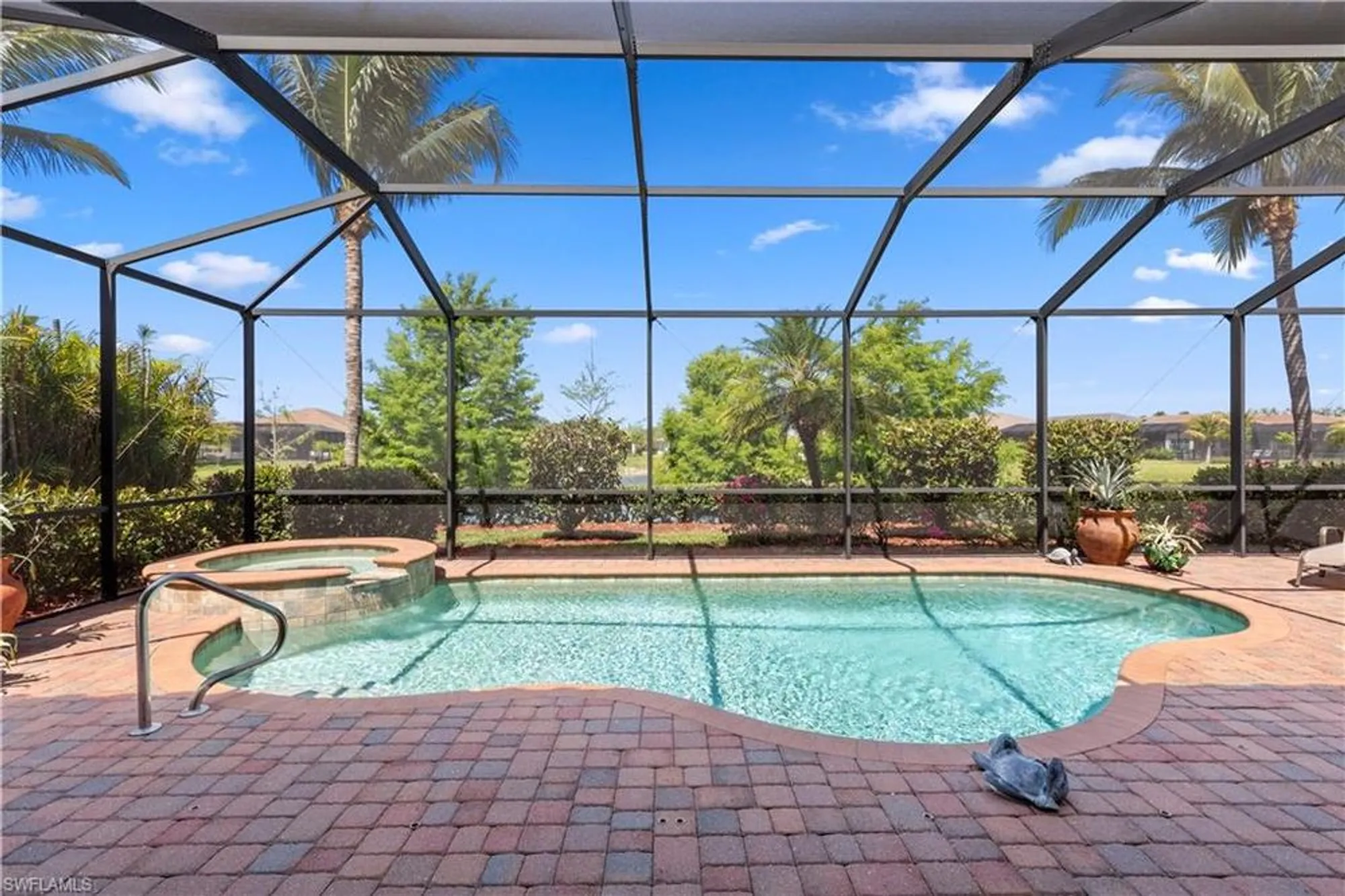 Property Slideshow image 6 of 47 | 28548 longford ct, Bonita Springs, FL, 34135