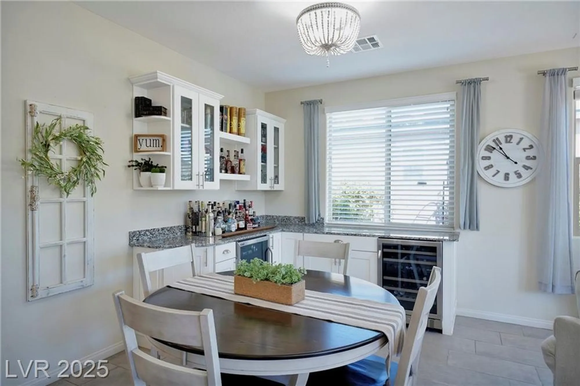 Property Slideshow image 30 of 68 | 1844 wolfcreek falls ct, Henderson, NV, 89044