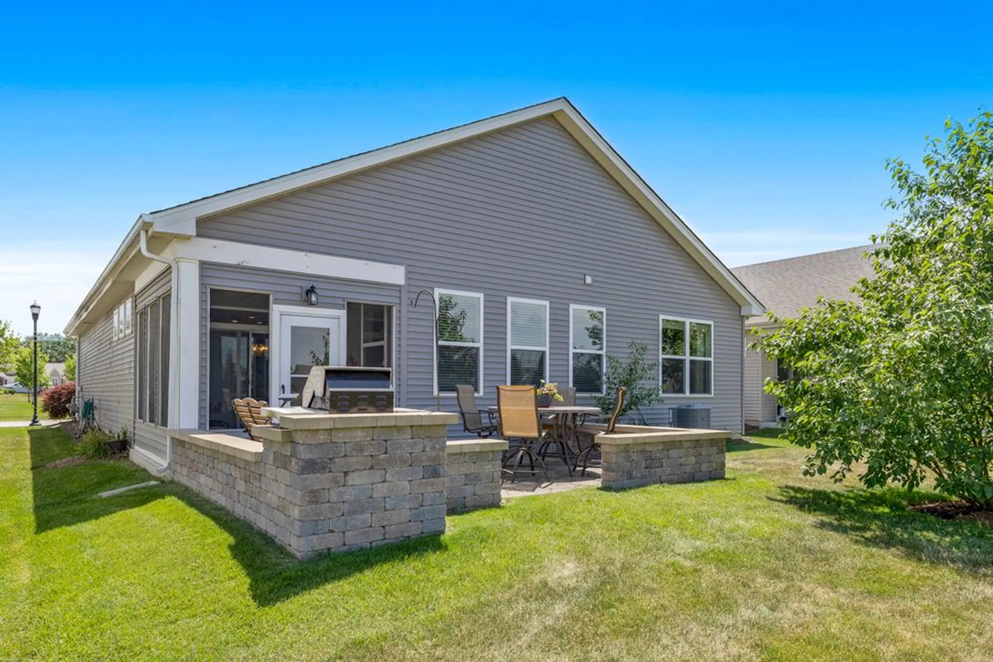 Property Slideshow image 22 of 30 | 1150 americana ave, Pingree Grove, IL, 60140