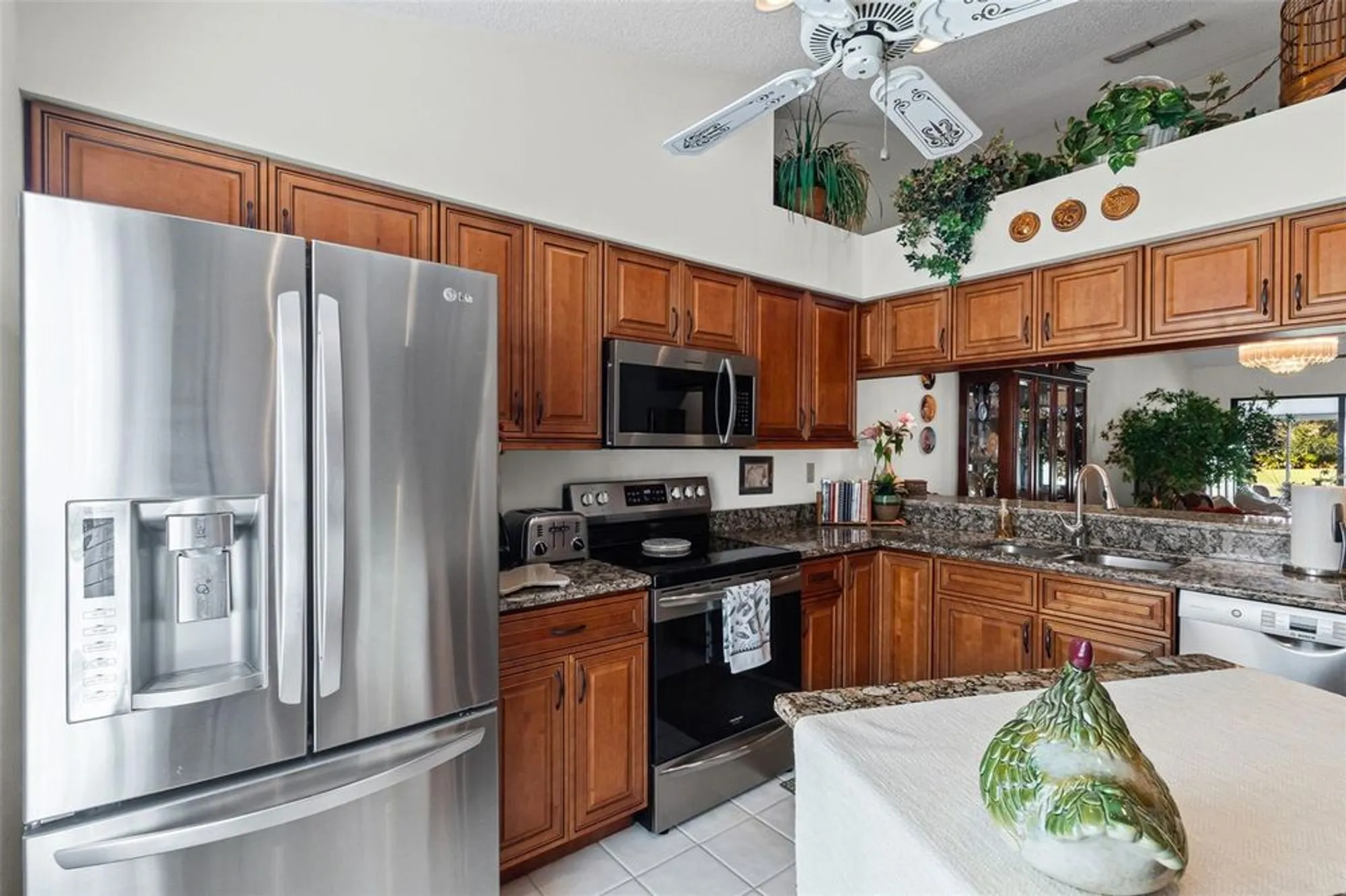 Property Slideshow image 11 of 61 | 6089 clubside dr # 00, Sarasota, FL, 34243