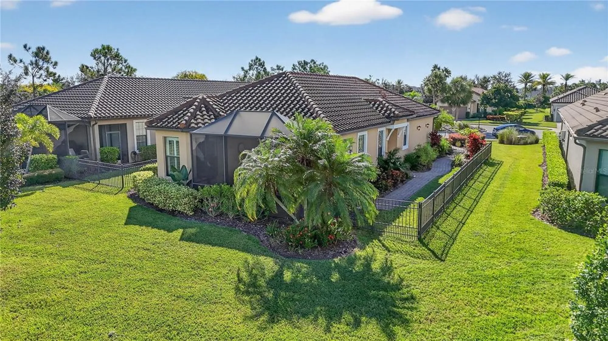 Property Slideshow image 5 of 58 | 4828 heinman cv, Palmetto, FL, 34221