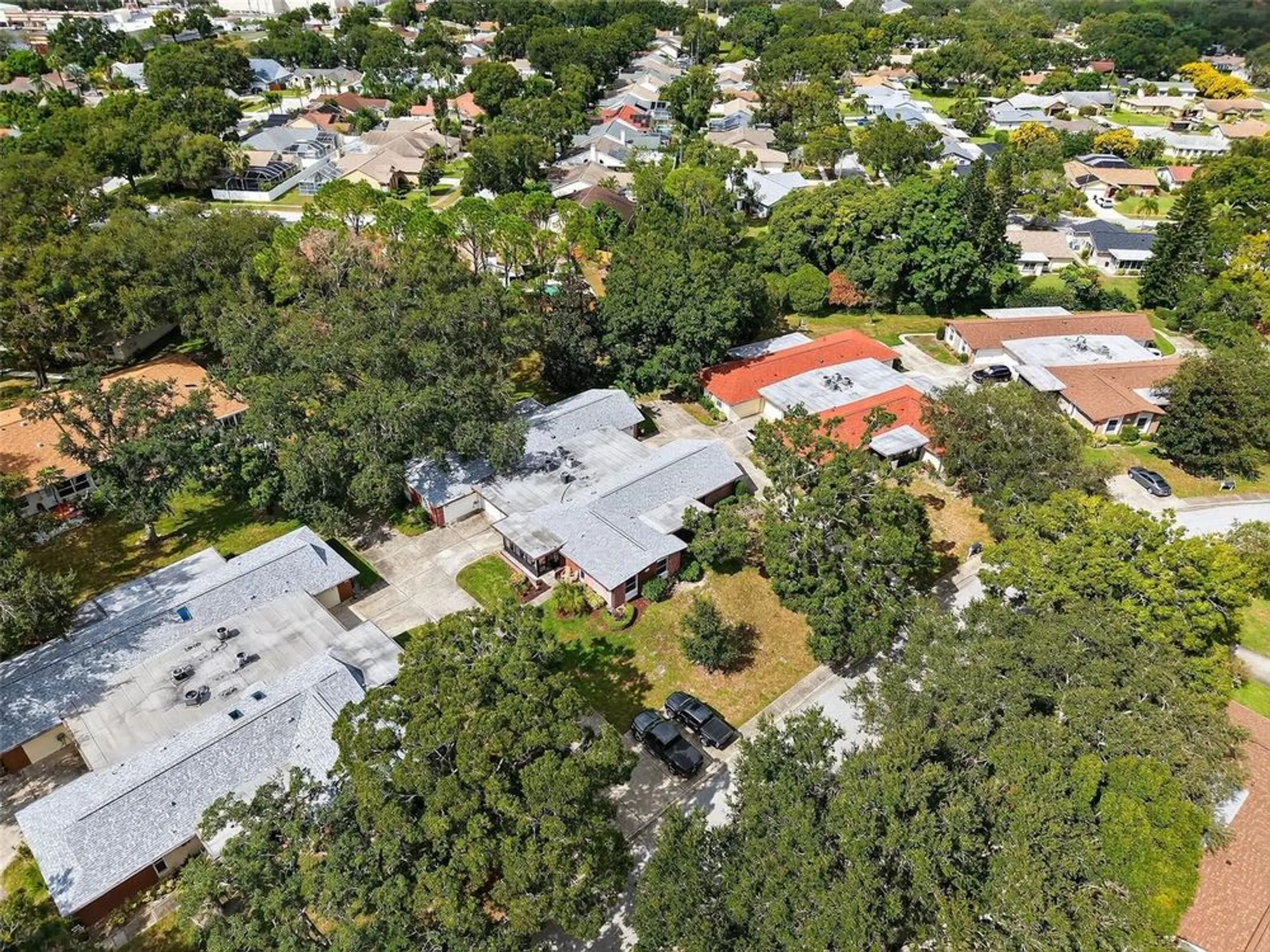 Property Slideshow image 4 of 30 | 2320 shelly dr b, Palm Harbor, FL, 34684