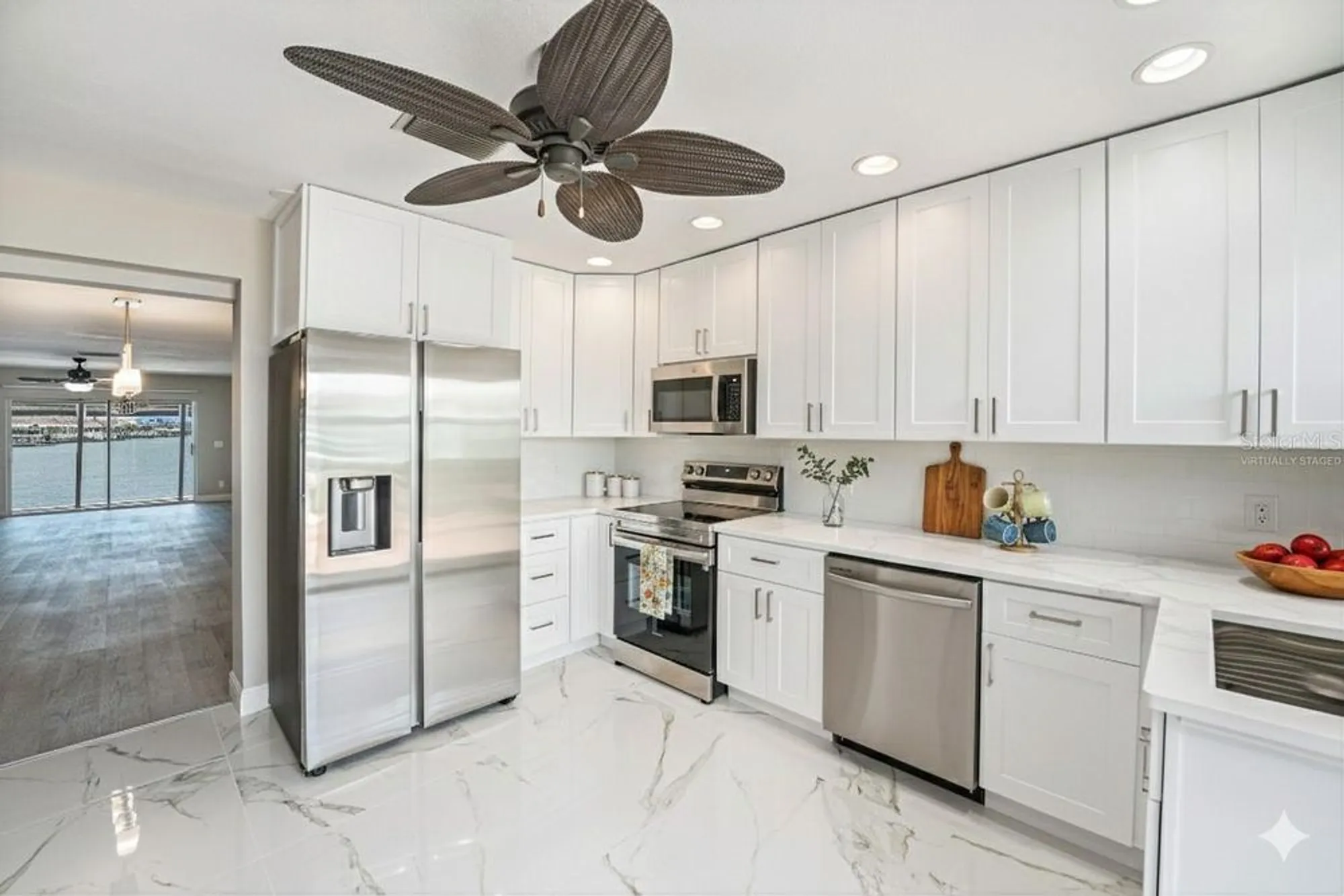Property Slideshow image 6 of 34 | 384 boca ciega point blvd, Saint Petersburg, FL, 33708