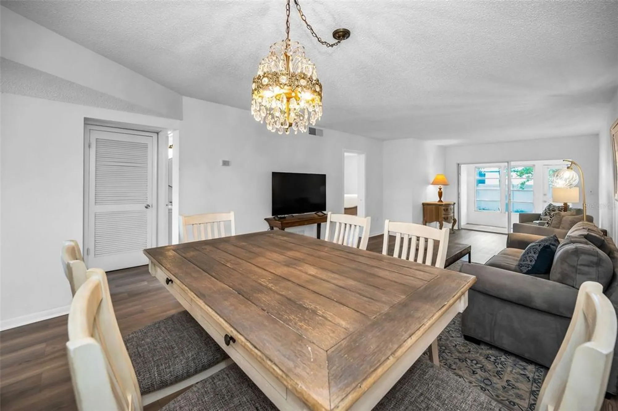 Property Slideshow image 10 of 59 | 970 virginia st 109, Dunedin, FL, 34698