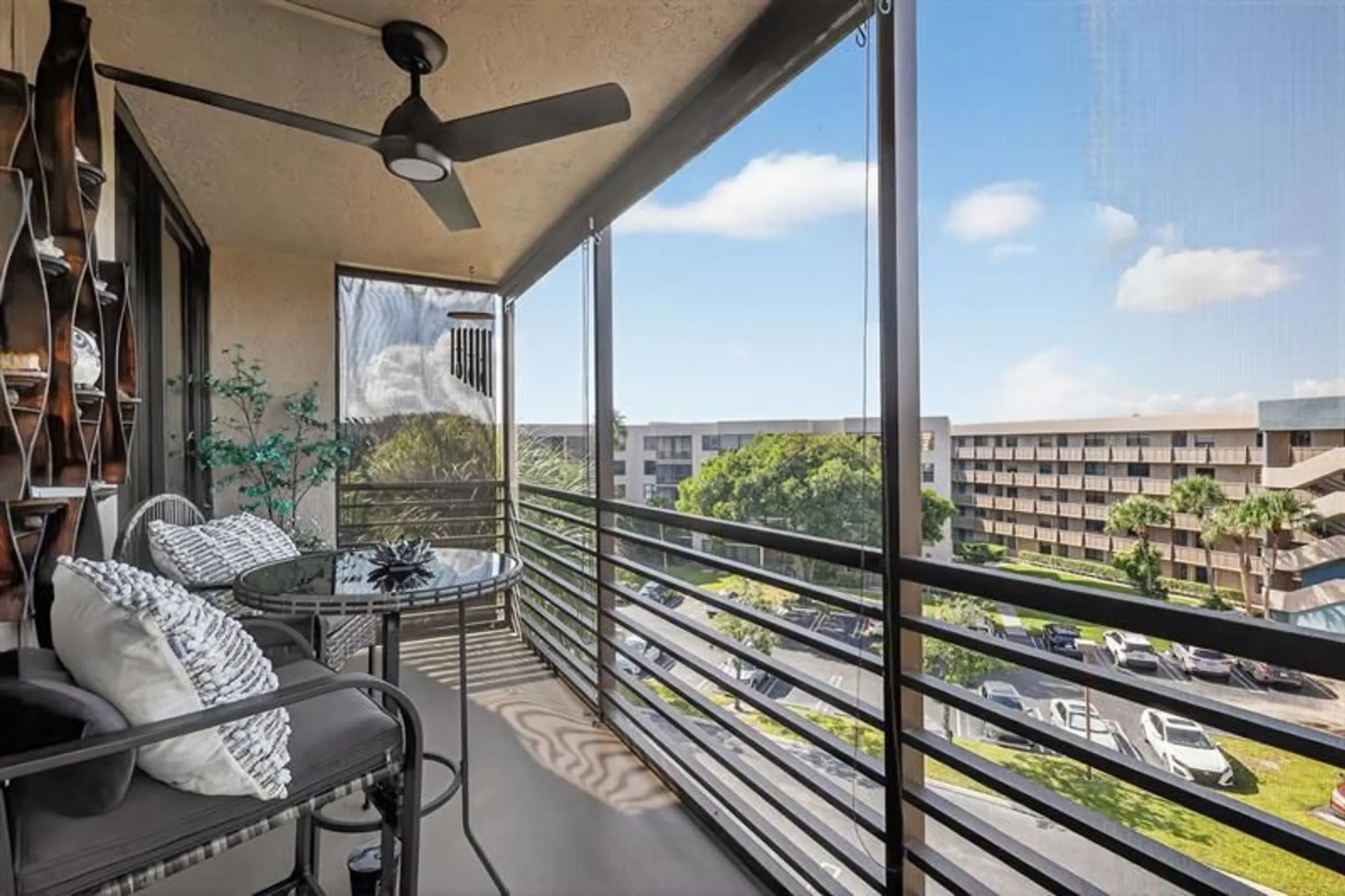 Property Slideshow image 22 of 52 | 1000 colony point cir 501, Pembroke Pines, FL, 33026