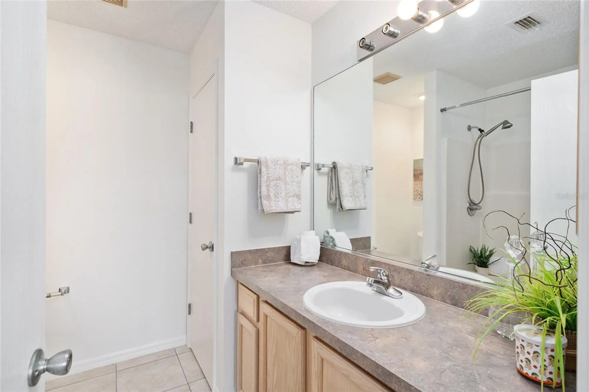 Property Slideshow image 35 of 57 | 8065 se 175th columbia pl, The Villages, FL, 32162