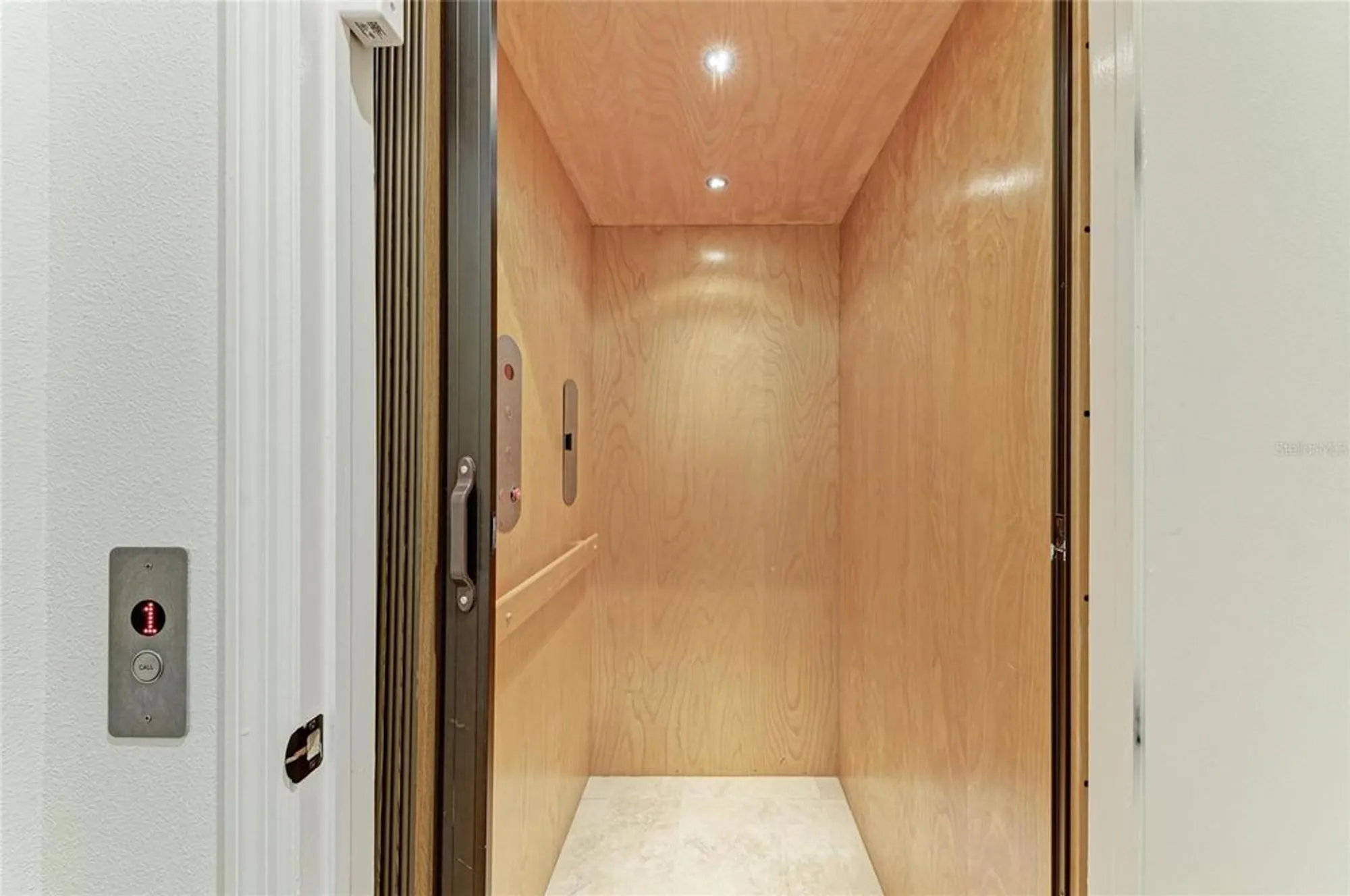 Property Slideshow image 40 of 100 | 258 sapphire lake dr unit 202, Bradenton, FL, 34209