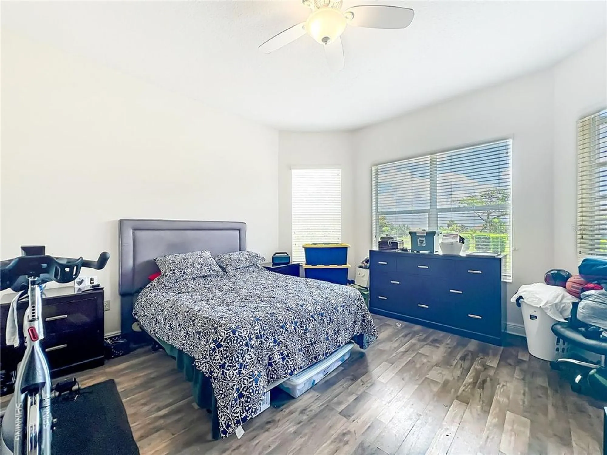 Property Slideshow image 18 of 30 | 38634 lakeview walk, Lady Lake, FL, 32159