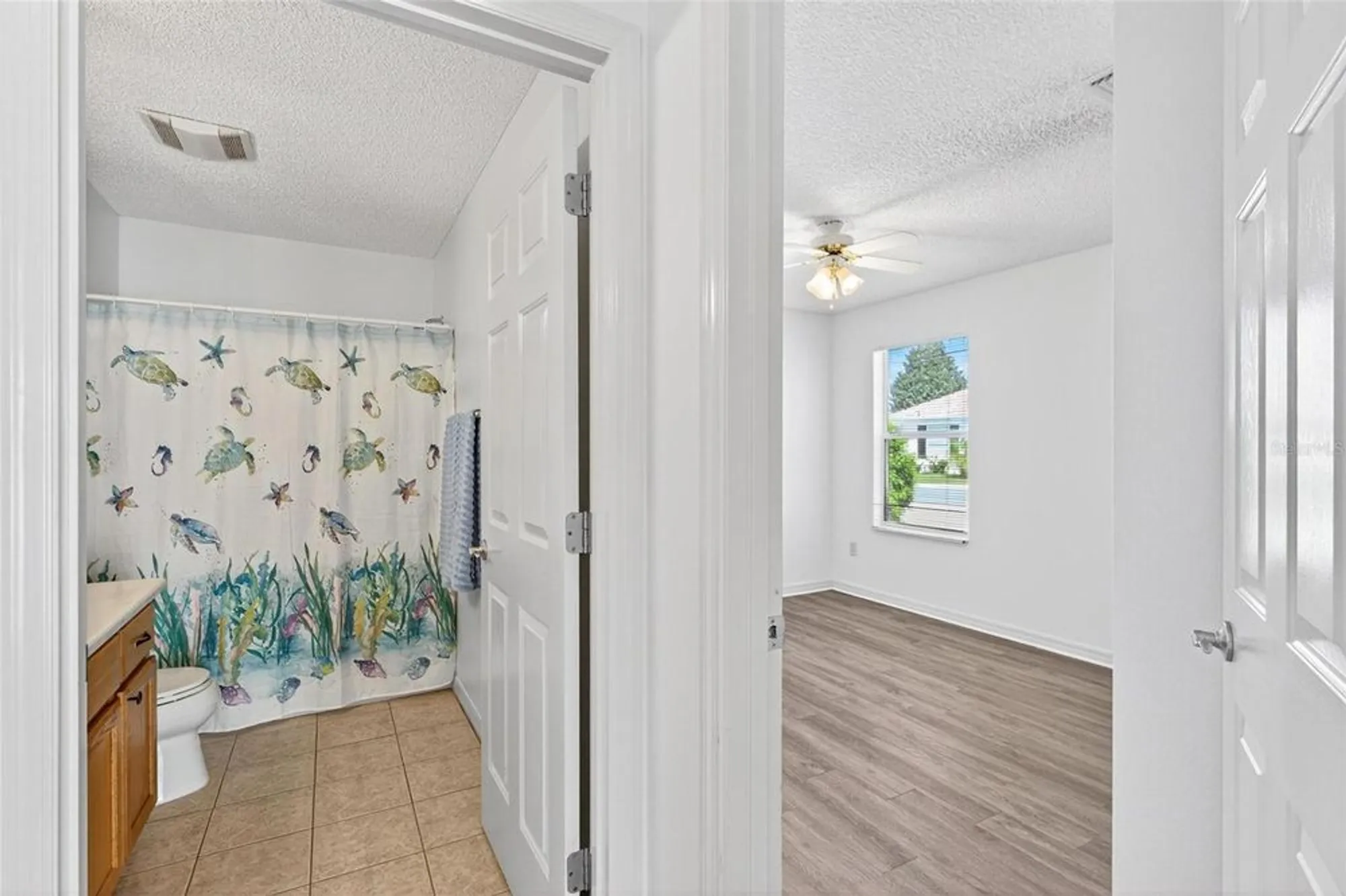 Property Slideshow image 33 of 57 | 2446 kenmore ln, The Villages, FL, 32162