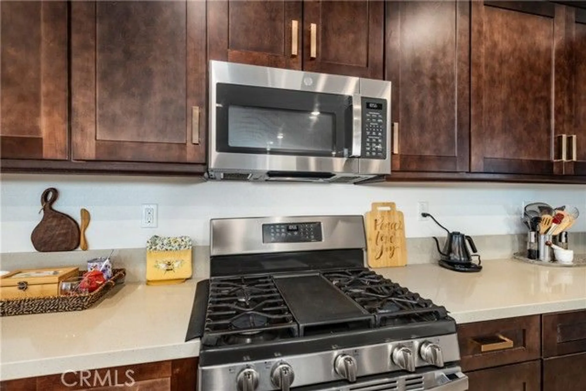 Property Slideshow image 9 of 40 | 1575 village green way, Beaumont, CA, 92223