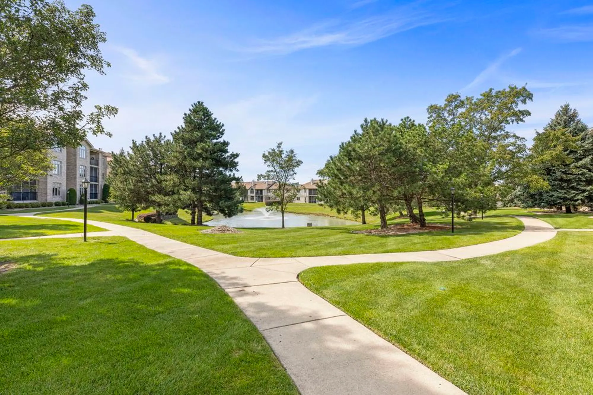 Property Slideshow image 21 of 23 | 18350 pine ridge dr apt 3d, Tinley Park, IL, 60477