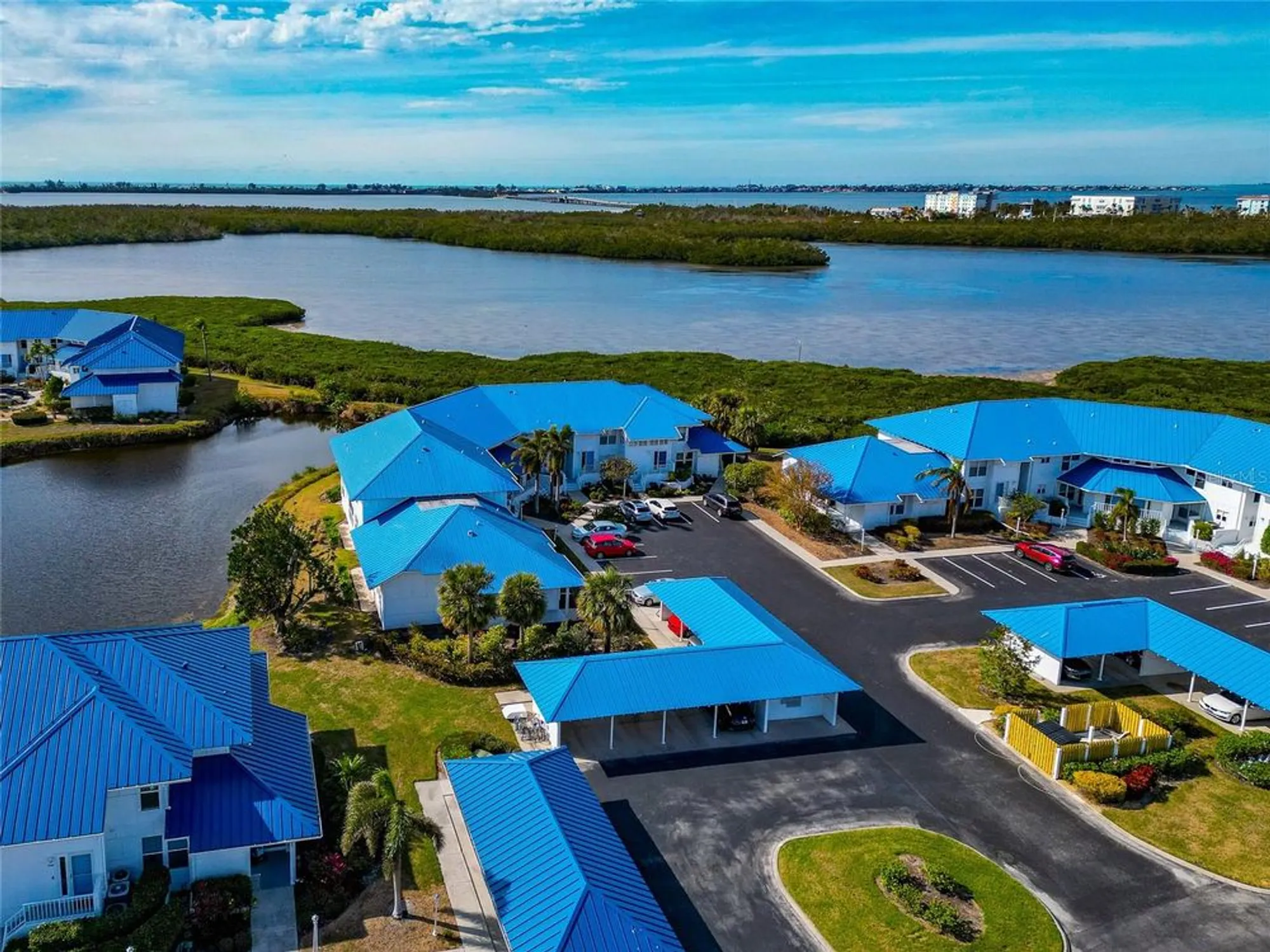 Property Slideshow image 35 of 53 | 829 audubon dr # 829, Bradenton, FL, 34209